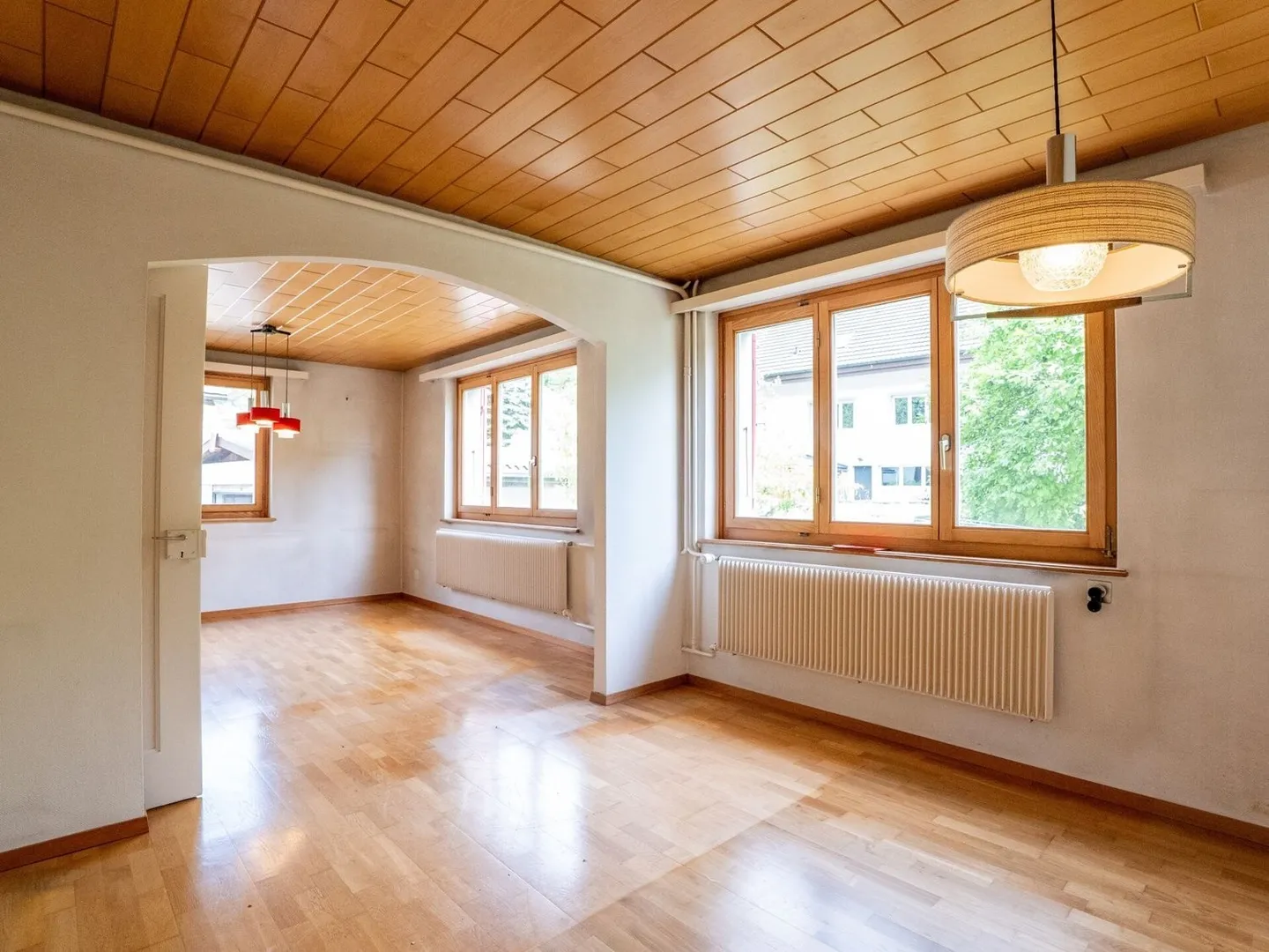 Ampio terreno edificabile di 1.943 m² con vista lontana e molte possibilità di utilizzo - Foto 7 di 13