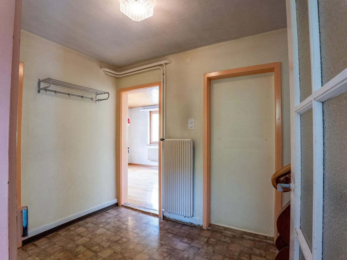 Ampio terreno edificabile di 1.943 m² con vista lontana e molte possibilità di utilizzo - Foto 12 di 13