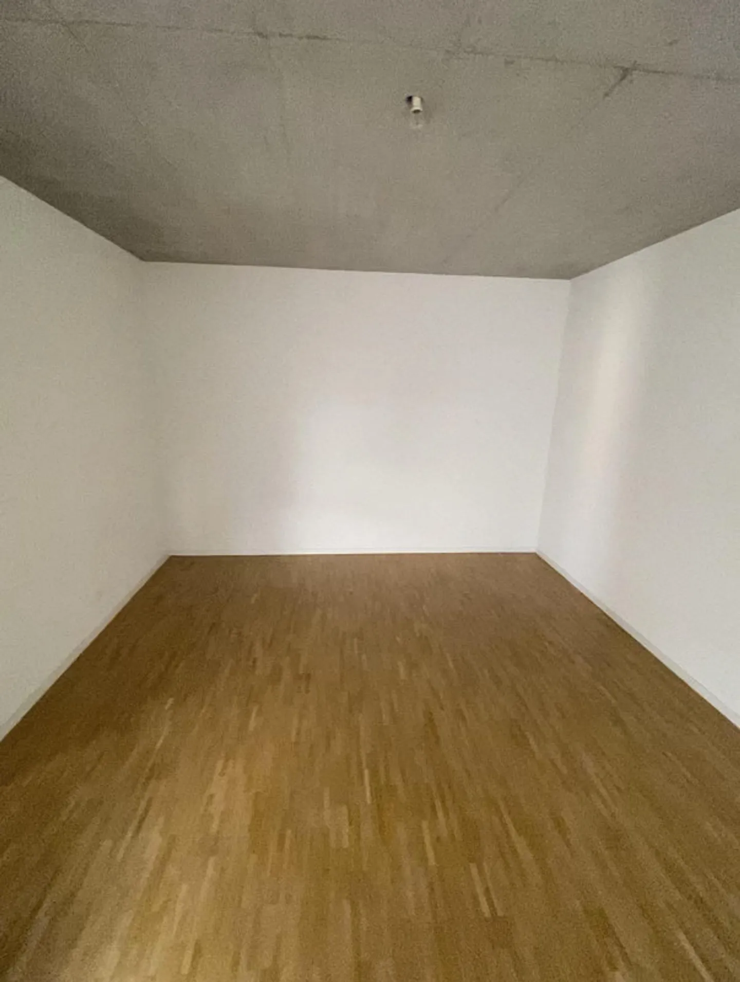 Appartement spacieux avec balcon - Photo 4 sur 7