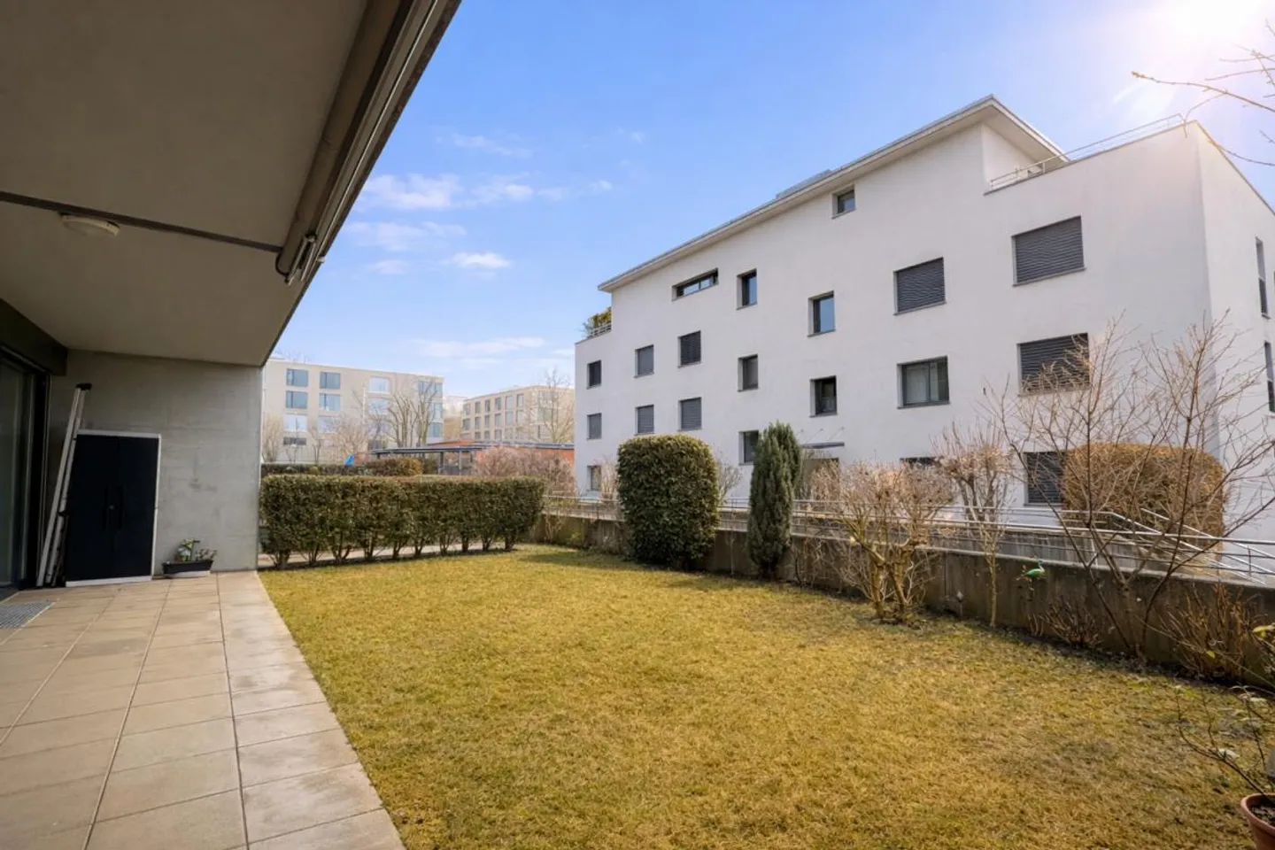 Noble Garden Apartment Fully Automated - Photo 13 of 14