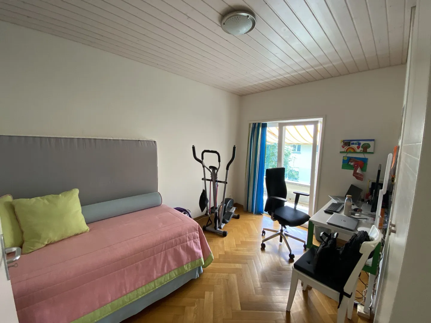 Detached Villa - Photo 9 of 13