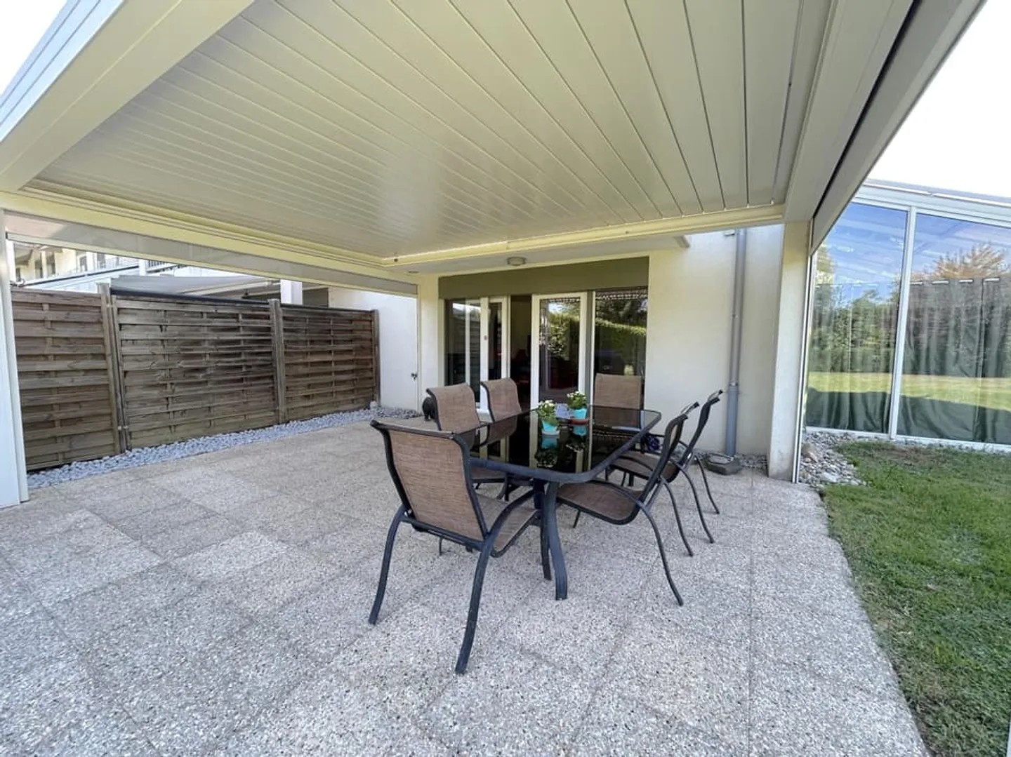 Magnificent house with garden - Photo 4 of 13