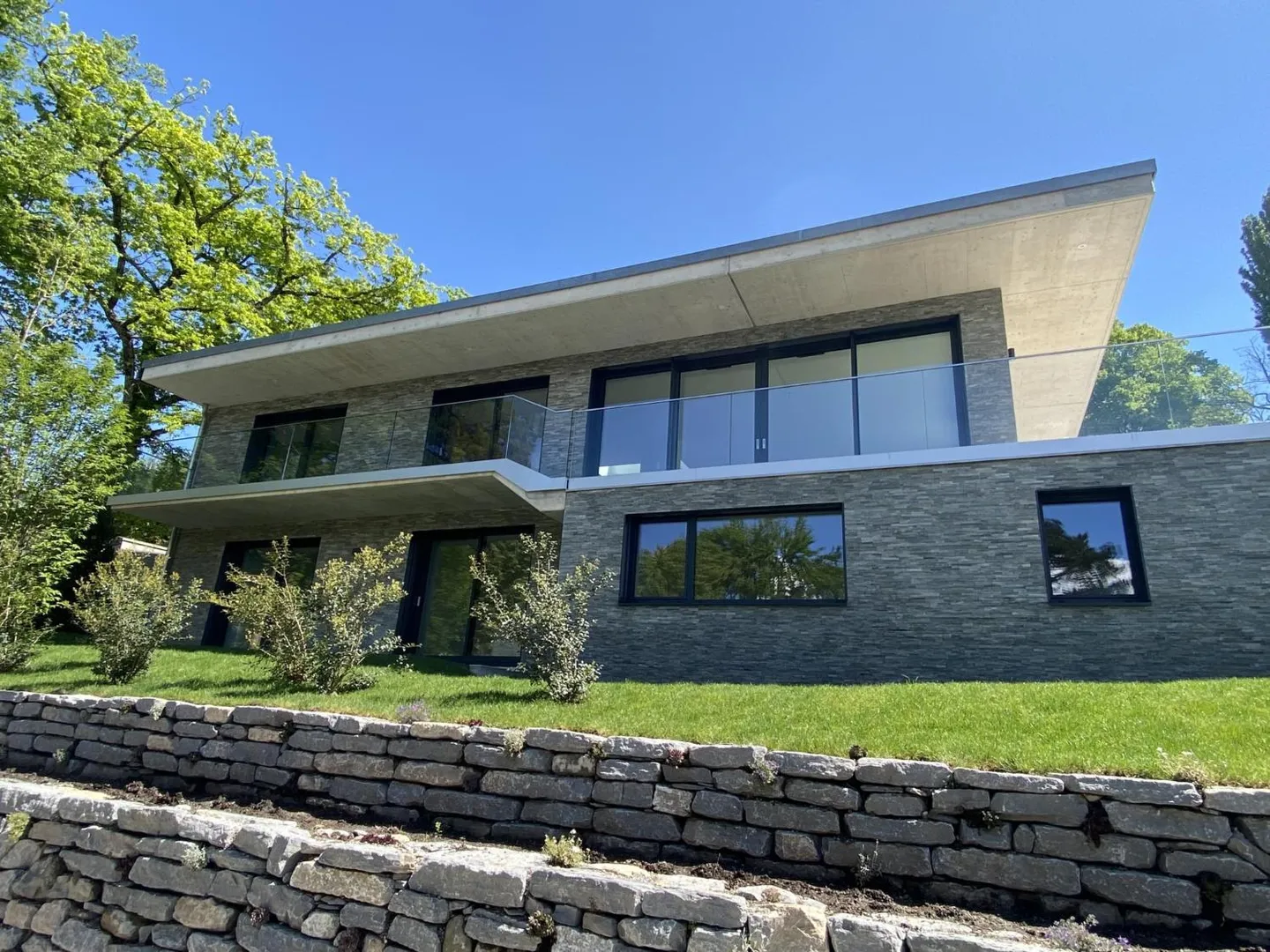 7-Zimmer-Haus - Foto 1 von 13