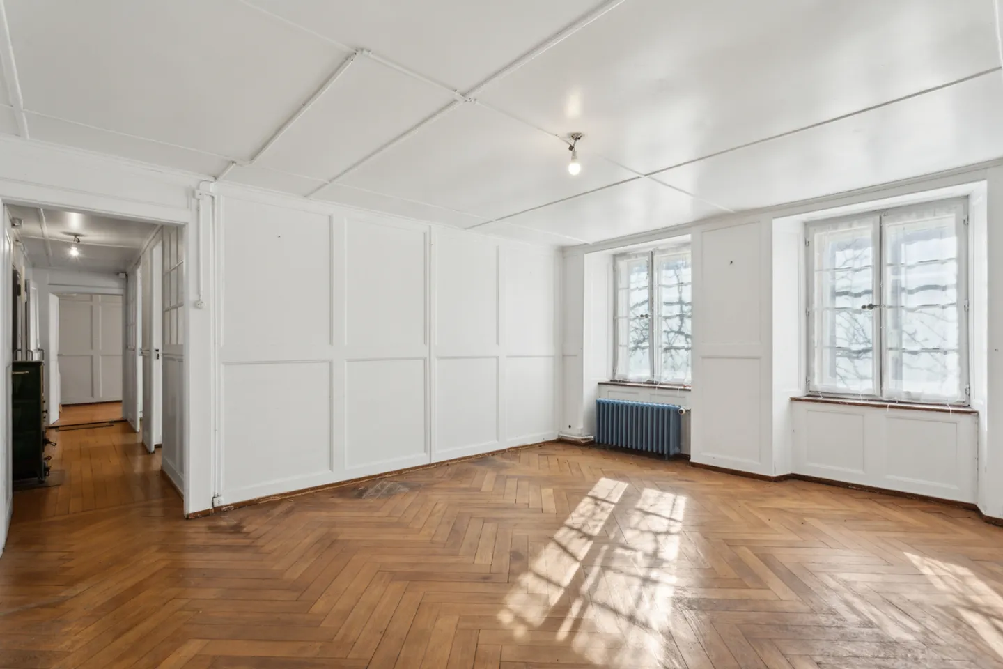 Immeuble de 3 grands appartements offrant de multiples possibilités ! - Photo 2 sur 15