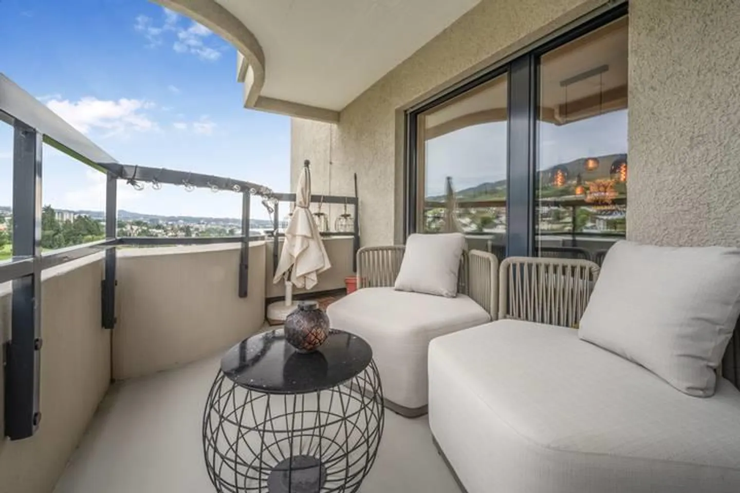 10th FLOOR PANORAMIC VIEW AT LAKE CONSTANCE - Photo 7 of 8