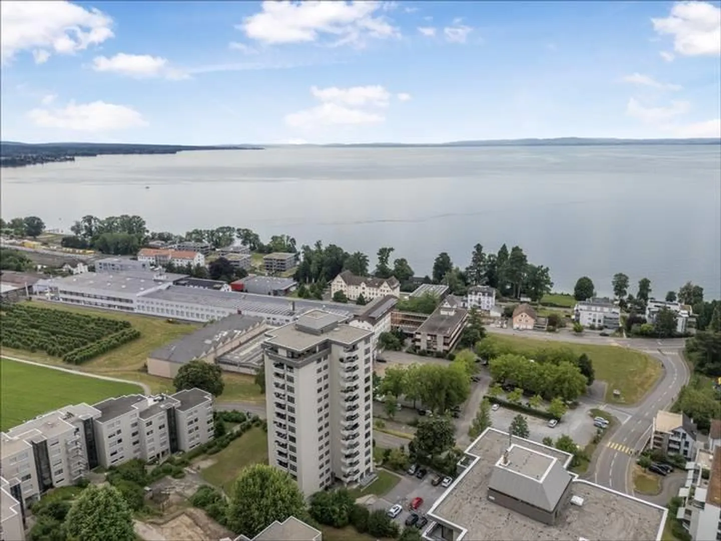 10th FLOOR PANORAMIC VIEW AT LAKE CONSTANCE - Photo 8 of 8