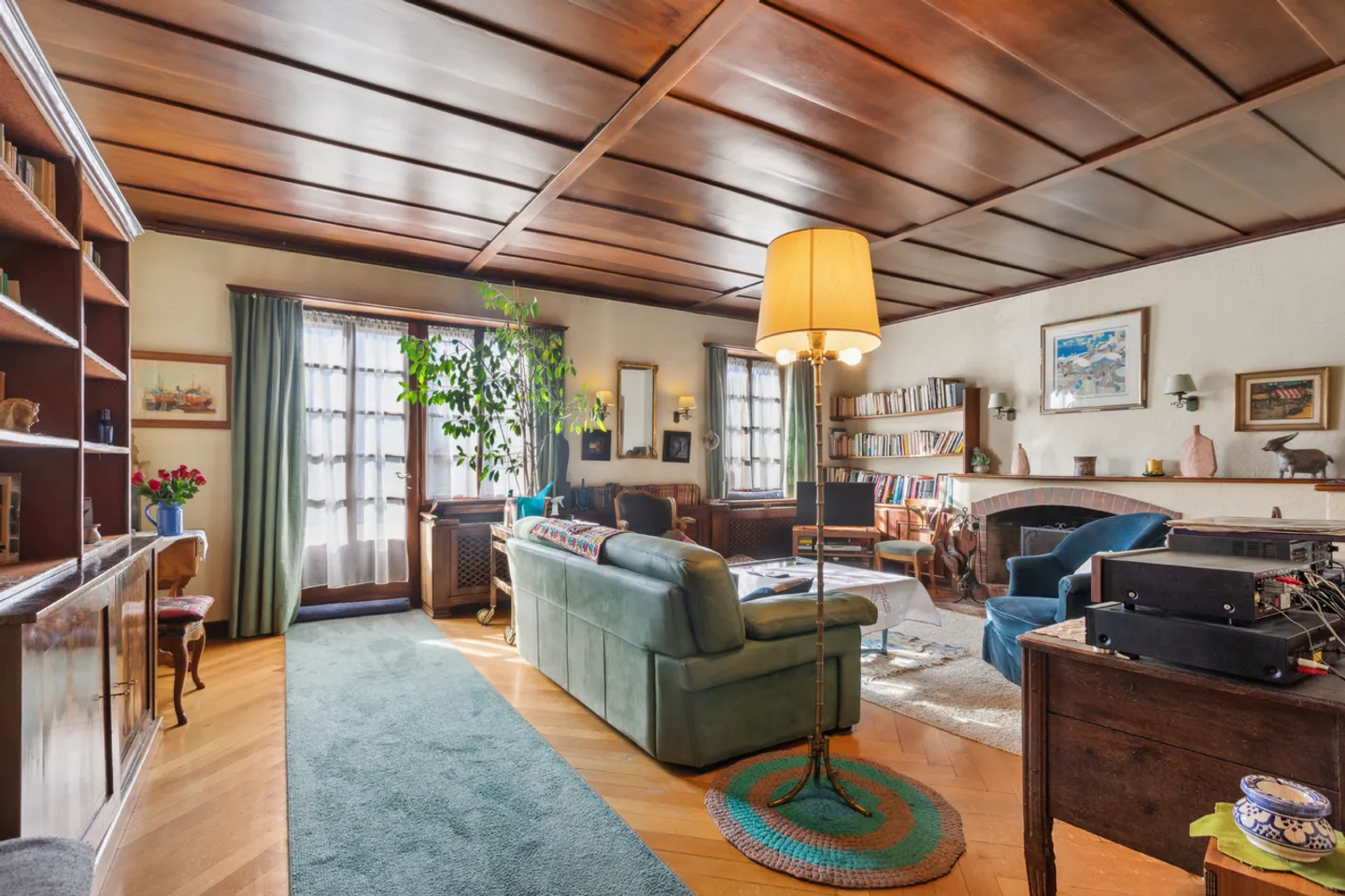 Immeuble de 3 grands appartements offrant de multiples possibilités ! - Photo 10 sur 15