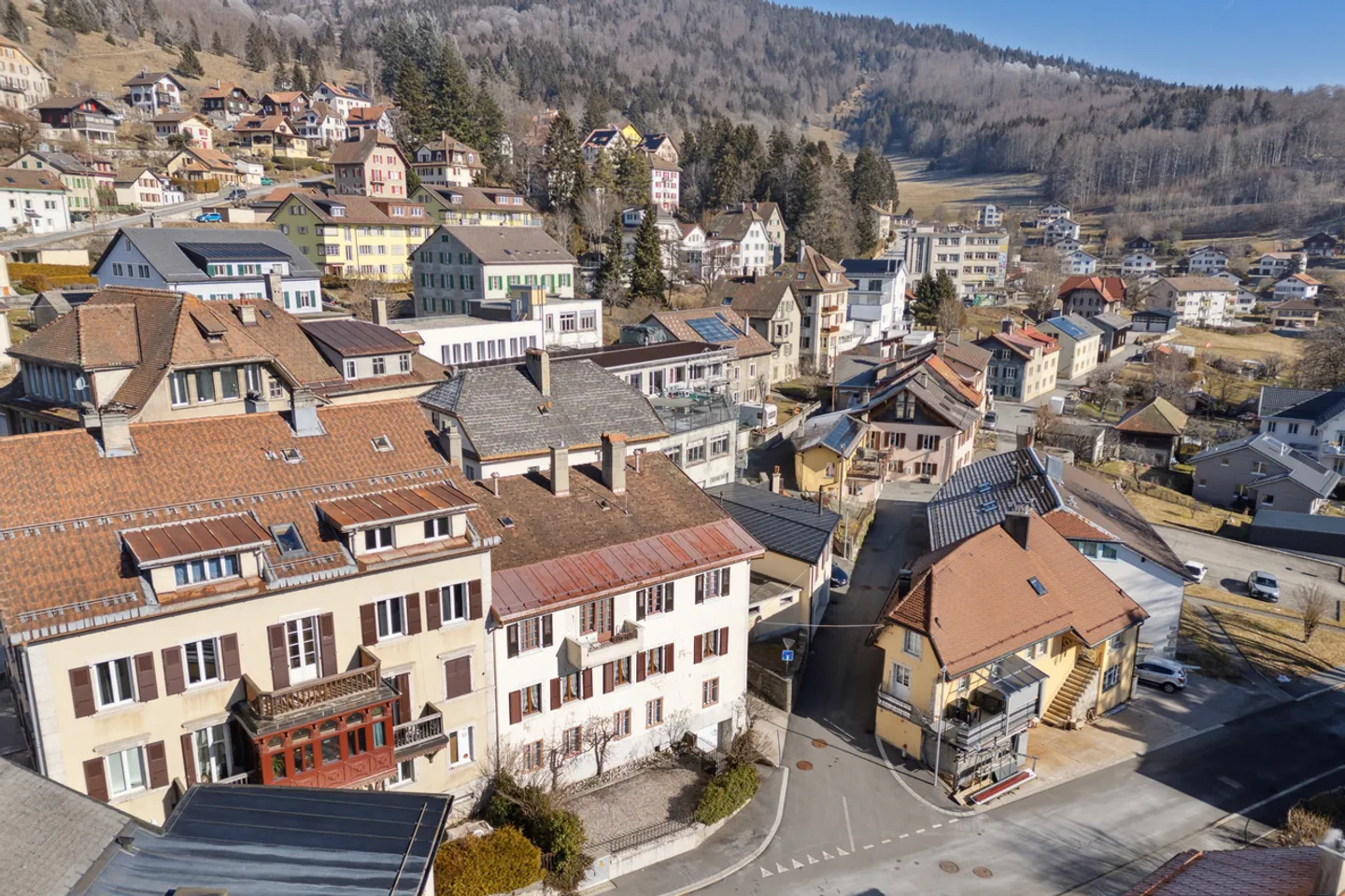 Immeuble de 3 grands appartements offrant de multiples possibilités ! - Photo 15 sur 15