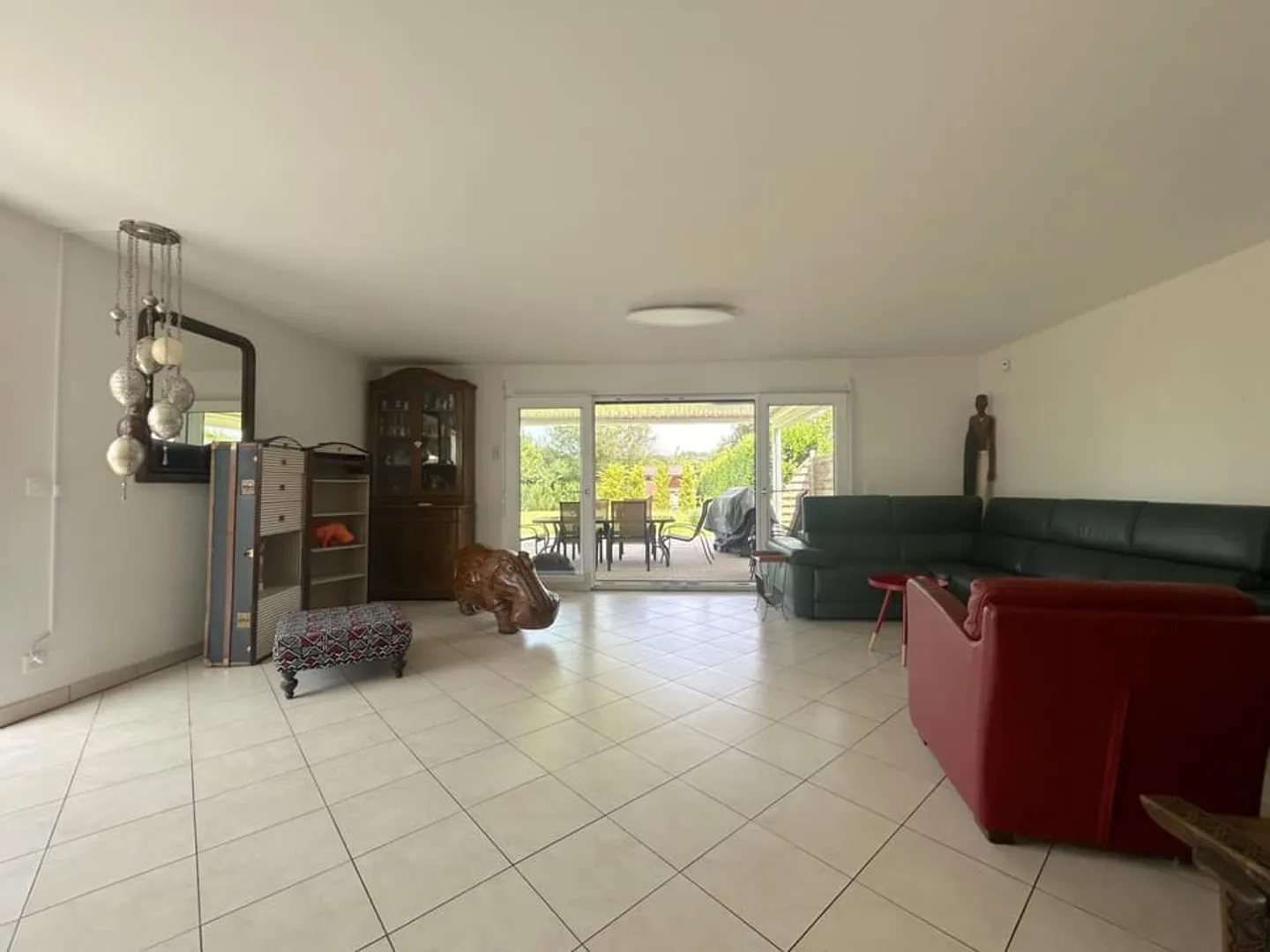 Magnificent house with garden - Photo 7 of 13