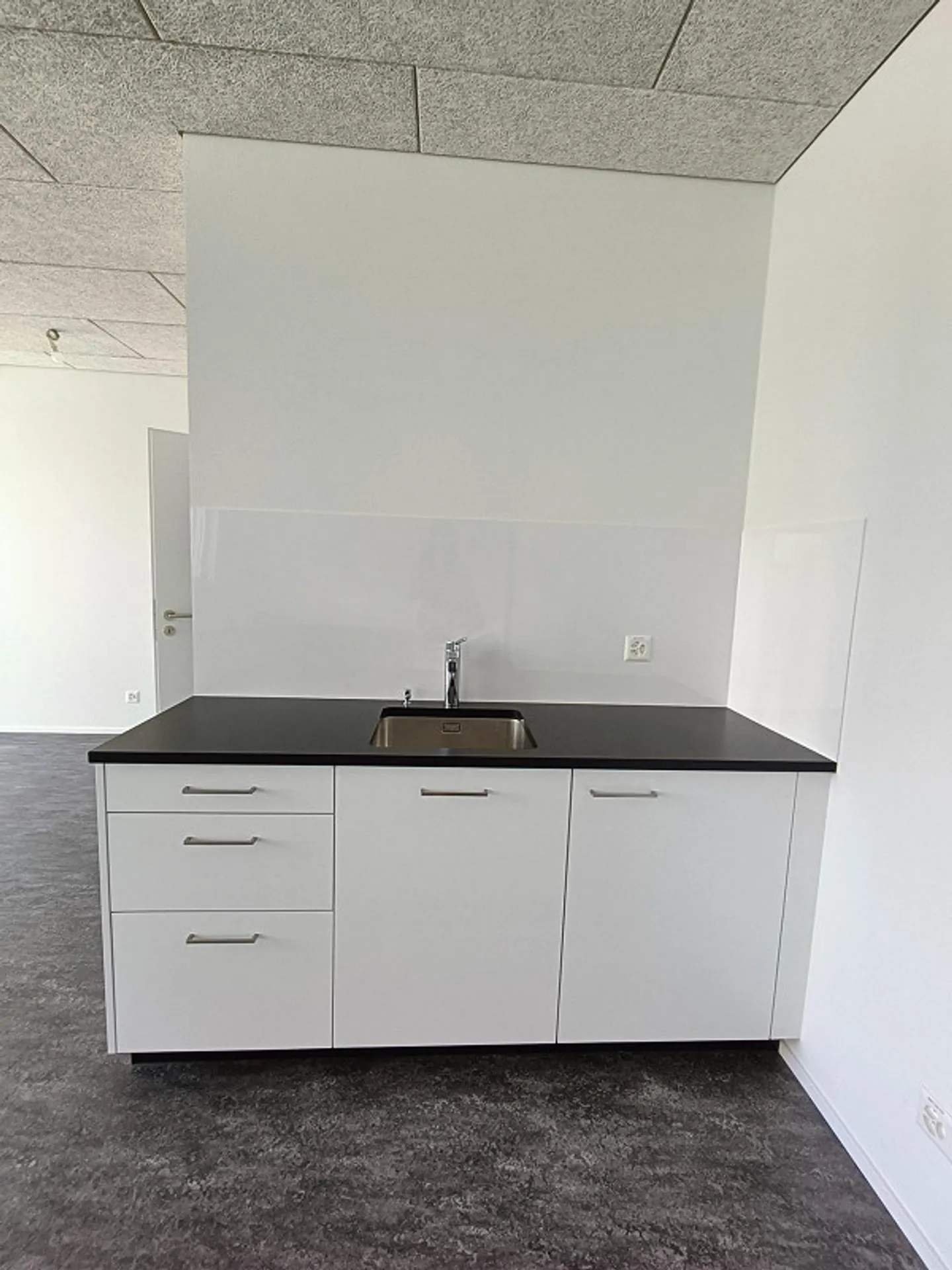 Moderne Gewerbefläche zu Vermieten - Foto 3 von 7