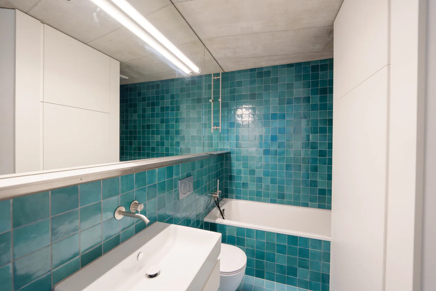 AUSSERGEWÖHLICHE ARCHITEKTUR AN PRIVILEGIERTE LAGE - Foto 8 von 13