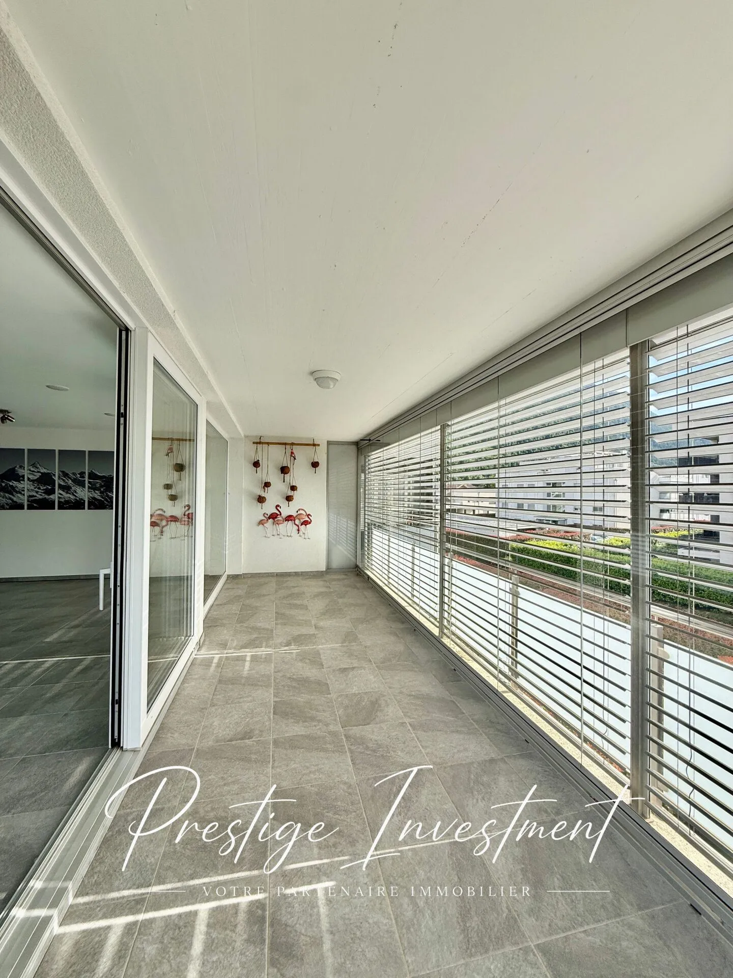 Helles Apartment mit Terrasse - Foto 6 von 16