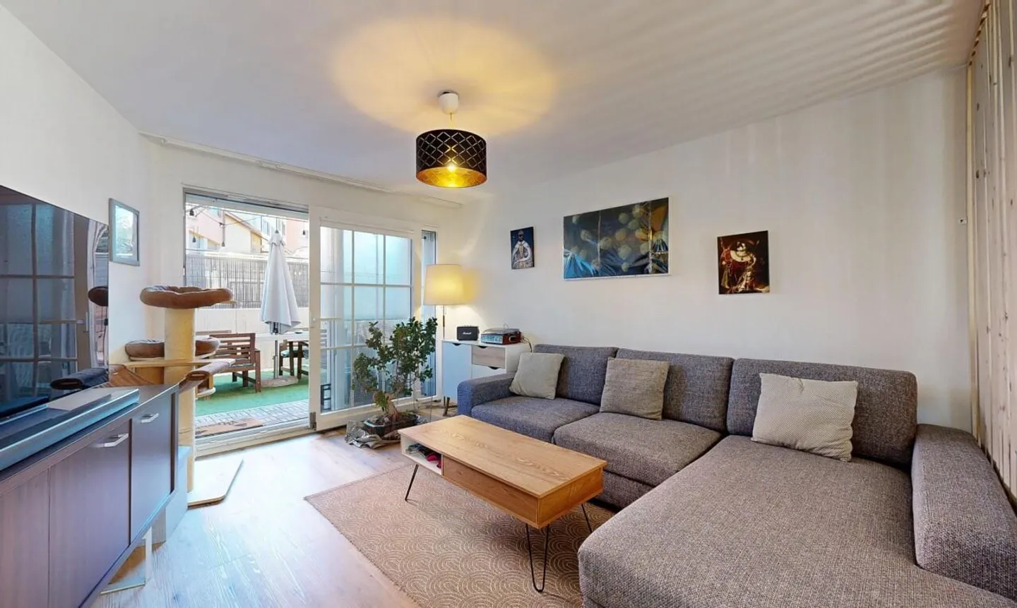 UN QUADRO DI VITA TRA MONTAGNE E SERENITÀ A PUIDOUX - Foto 2 di 13