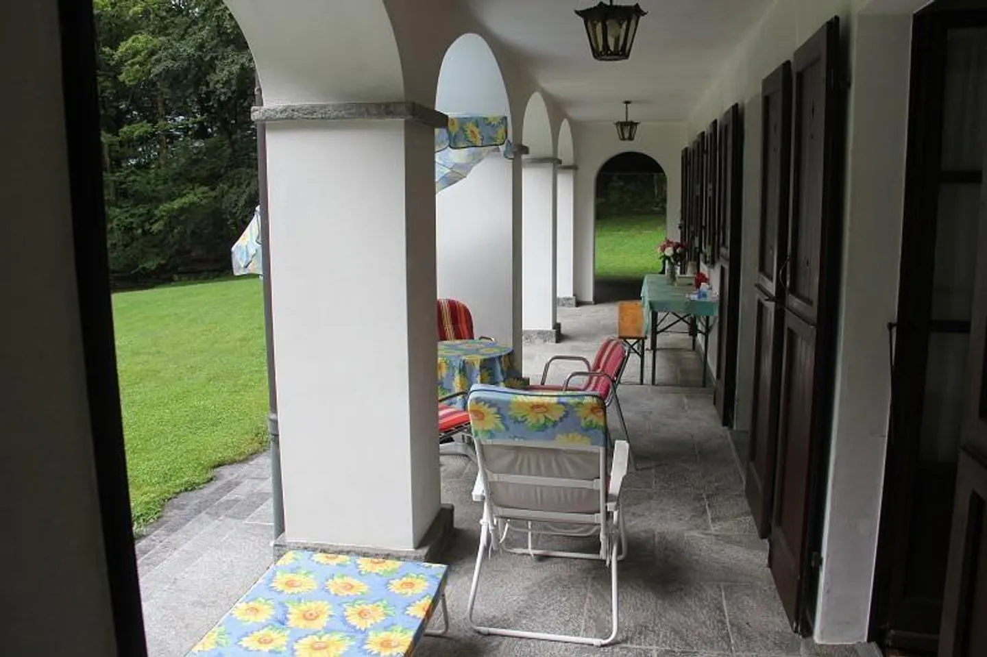 9 1/2-Zimmer-Herrschaftssitz mit grossem Umschwung / villa di 9 1/2... - Foto 3 di 12