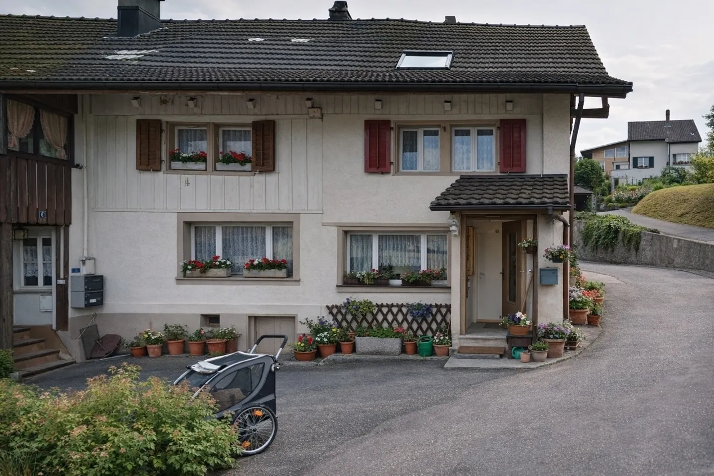 Charmantes Reihenhaus mit Parkplatz - Foto 7 von 8