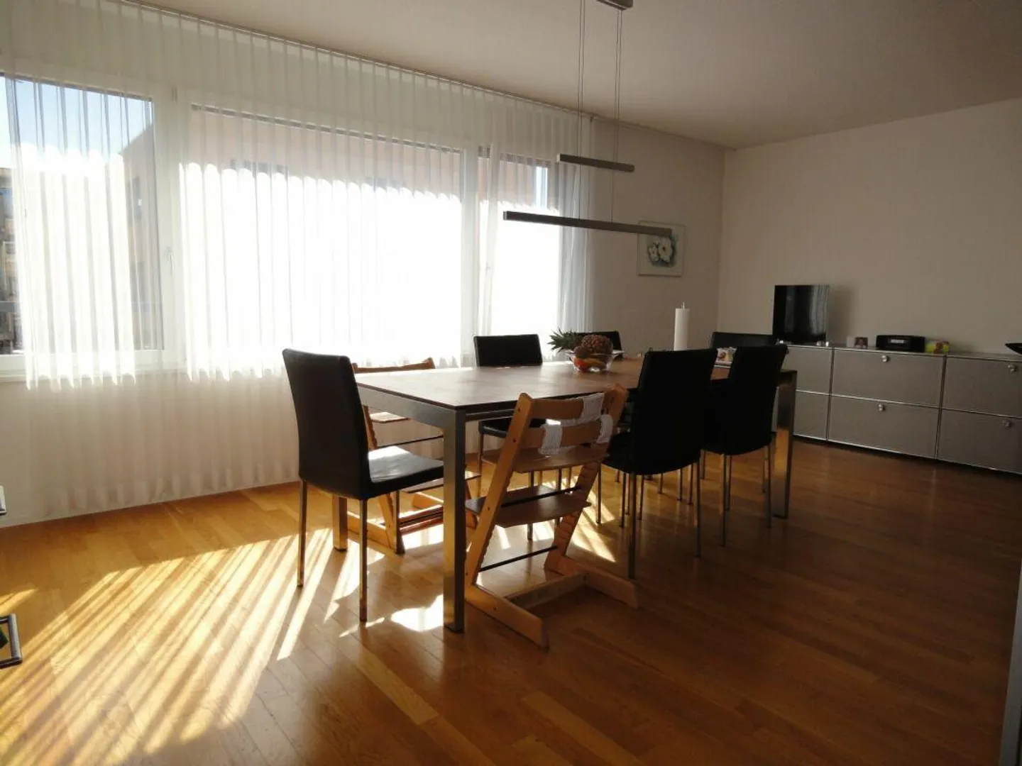 Modern Apartment in Münchenbuchsee - Photo 3 of 8