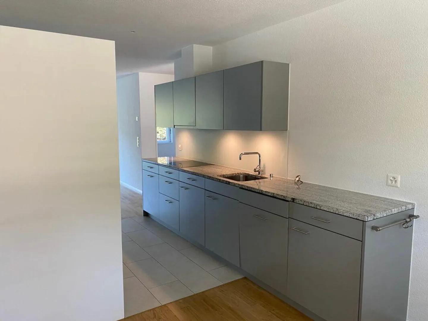 Modern Apartment in Münchenbuchsee - Photo 4 of 8