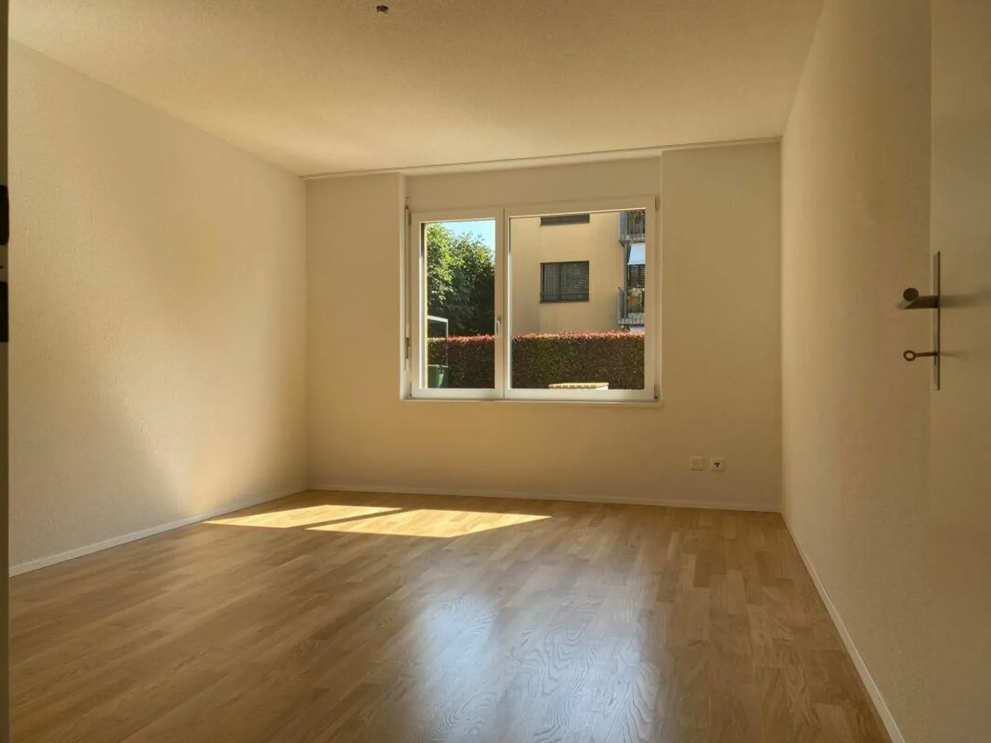 Modern Apartment in Münchenbuchsee - Photo 6 of 8