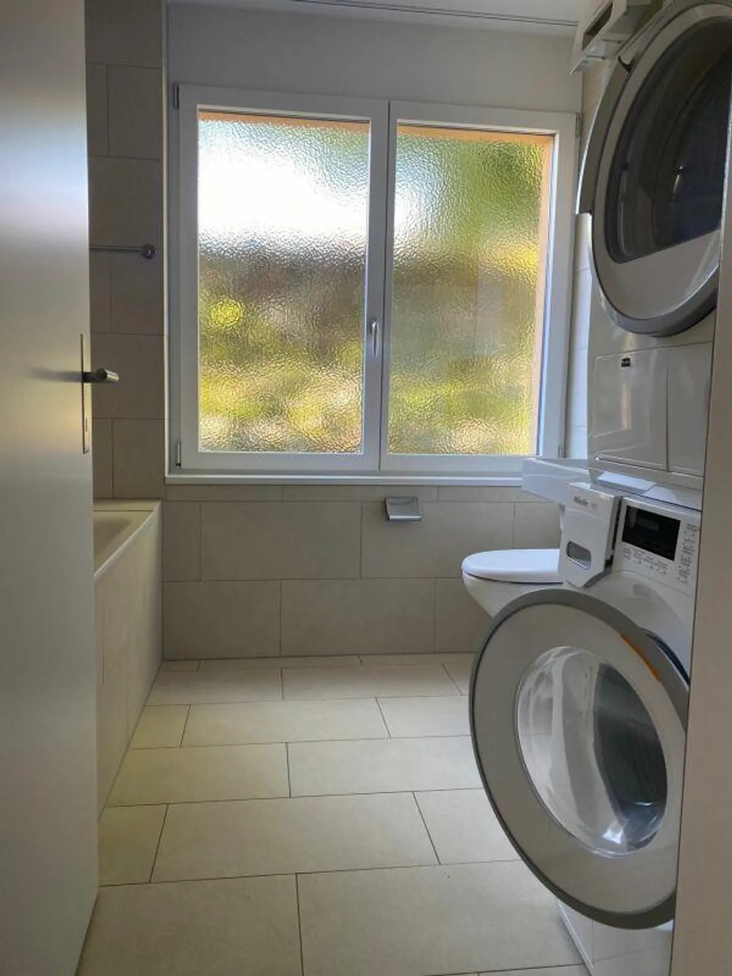 Modern Apartment in Münchenbuchsee - Photo 7 of 8