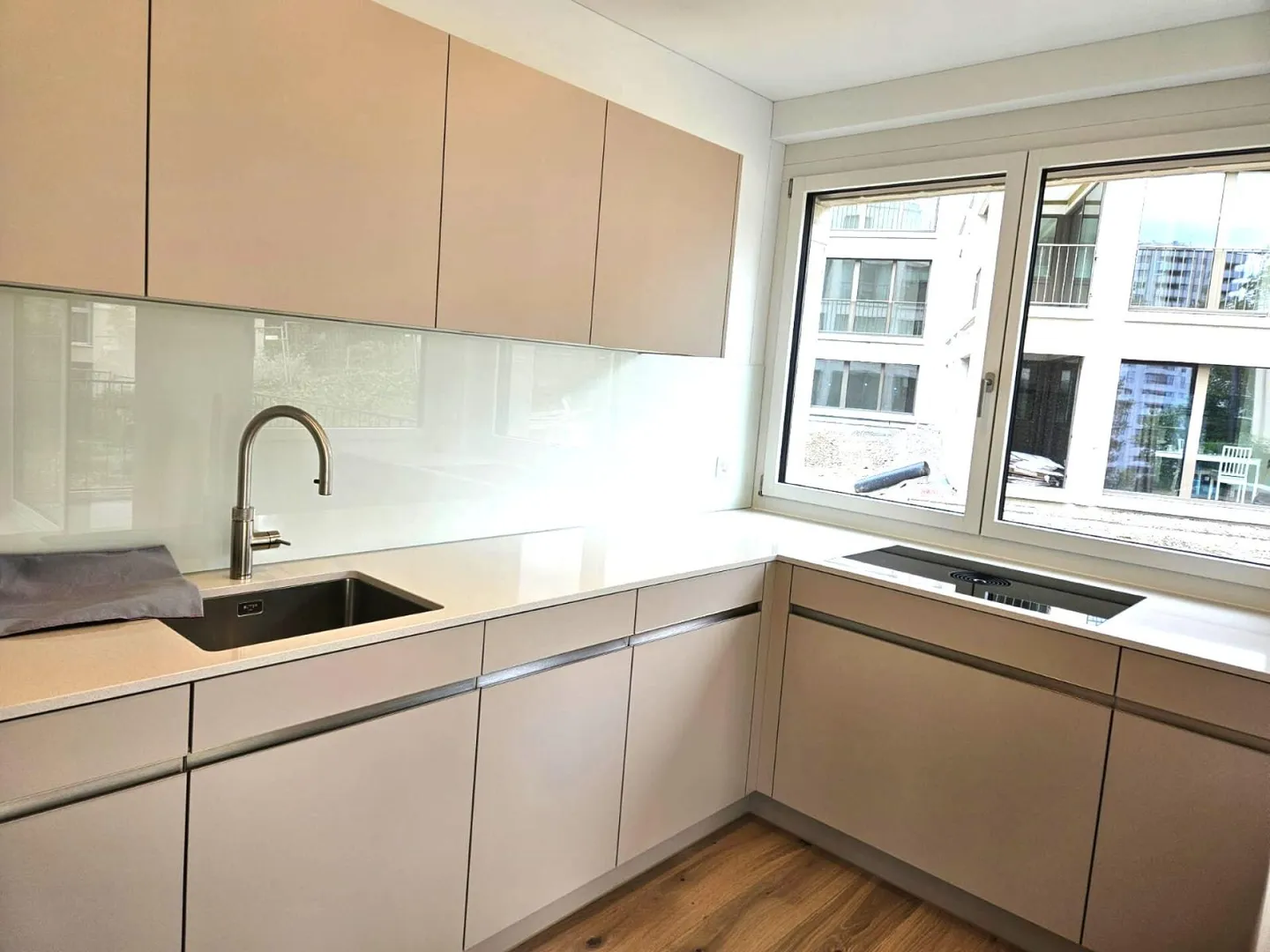 Charming 3.5 Room Apartment - Photo 5 of 10