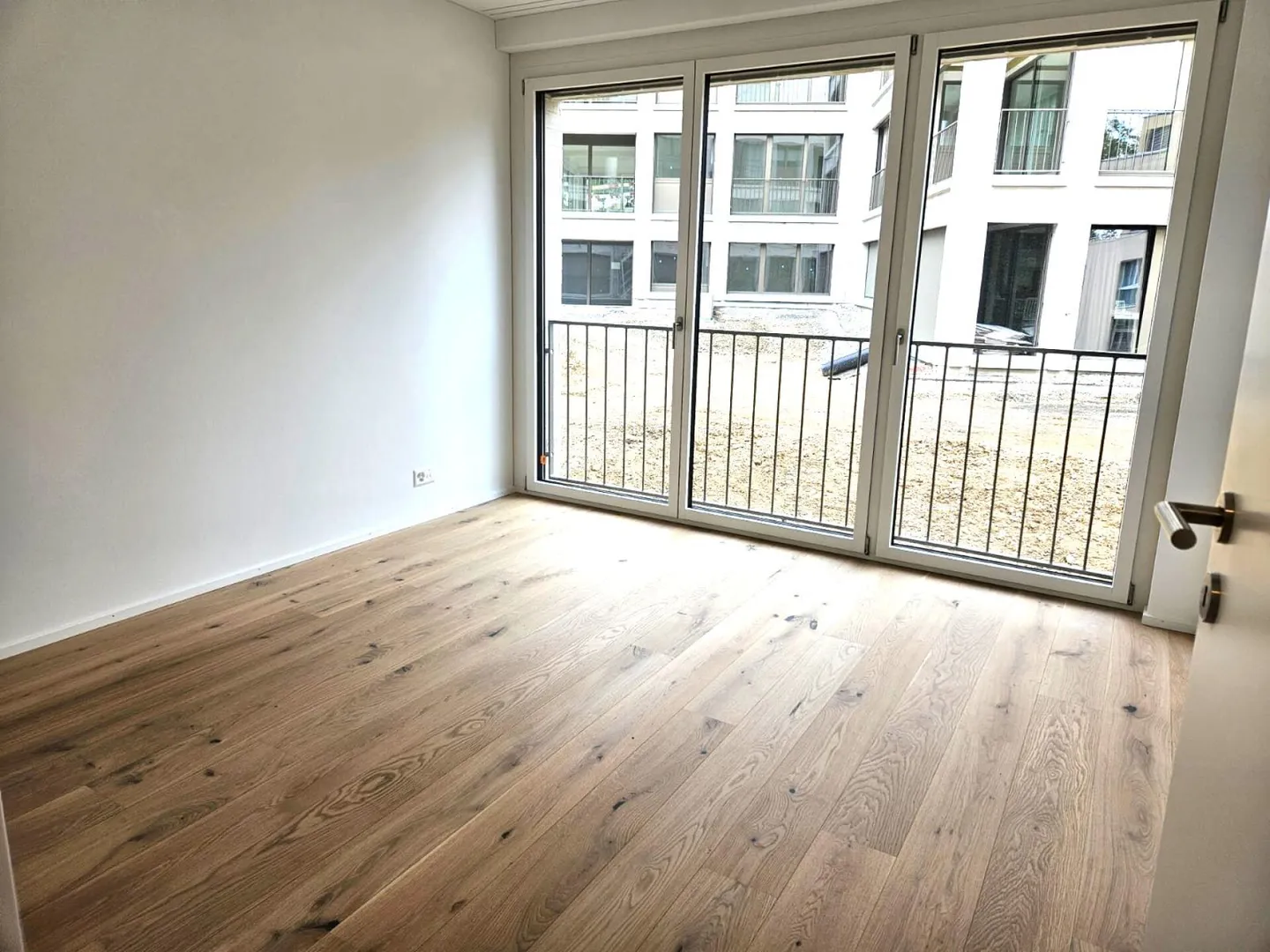 Charming 3.5 Room Apartment - Photo 9 of 10