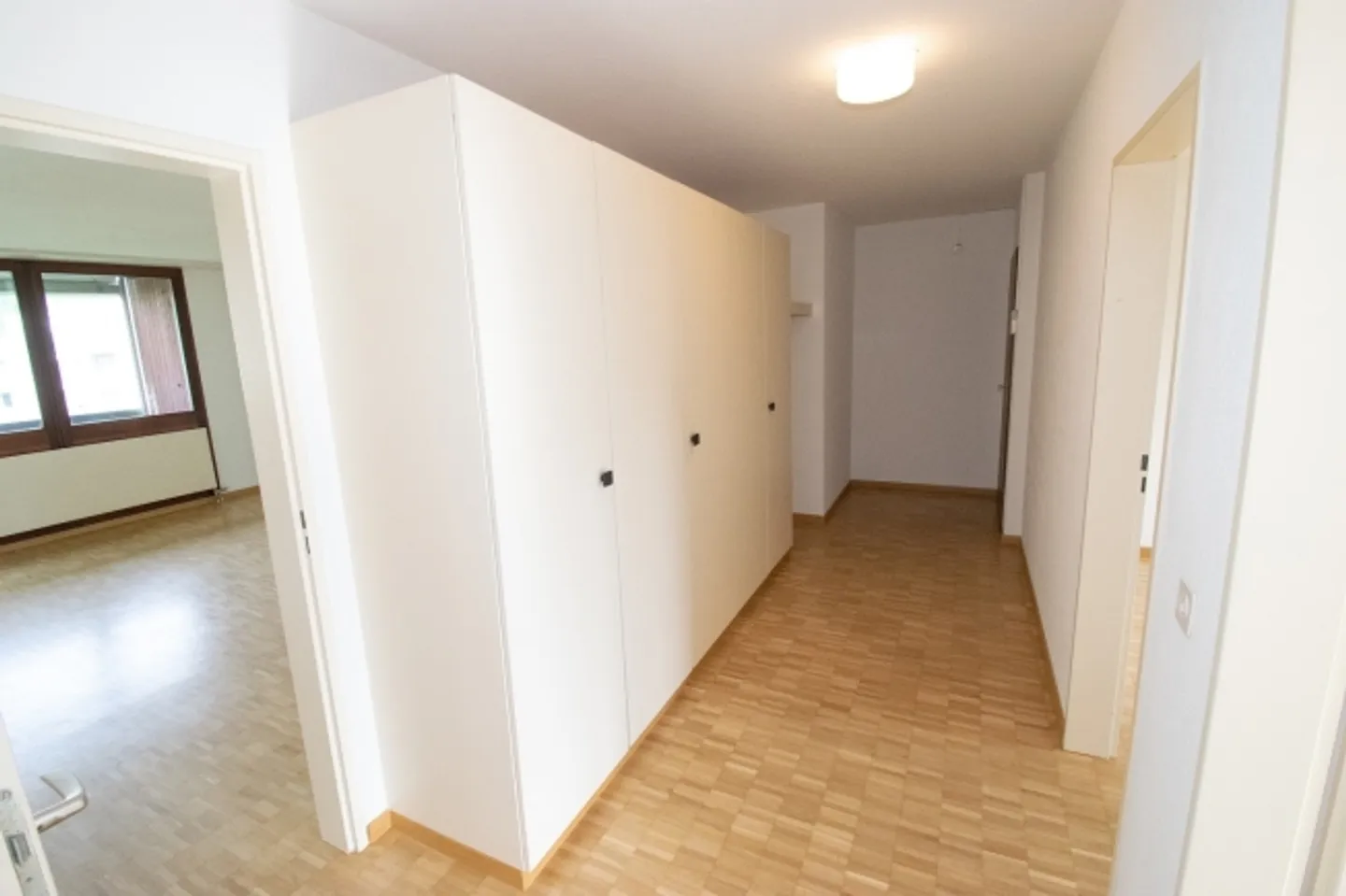 Appartement lumineux et spacieux de 3,5 pièces (86,5 m2) situé au centre - Photo 8 sur 13