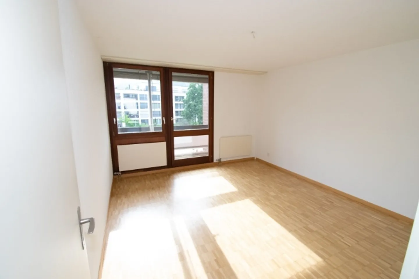 Appartement lumineux et spacieux de 3,5 pièces (86,5 m2) situé au centre - Photo 10 sur 13
