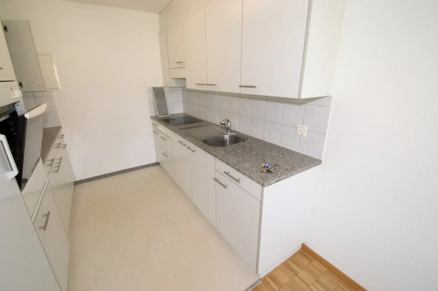 Appartement lumineux et spacieux de 3,5 pièces (86,5 m2) situé au centre - Photo 5 sur 13