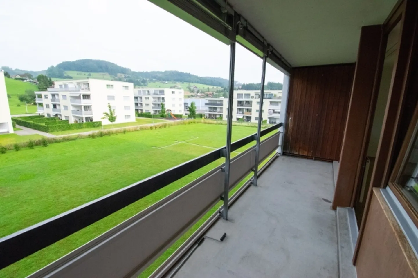Appartement lumineux et spacieux de 3,5 pièces (86,5 m2) situé au centre - Photo 12 sur 13