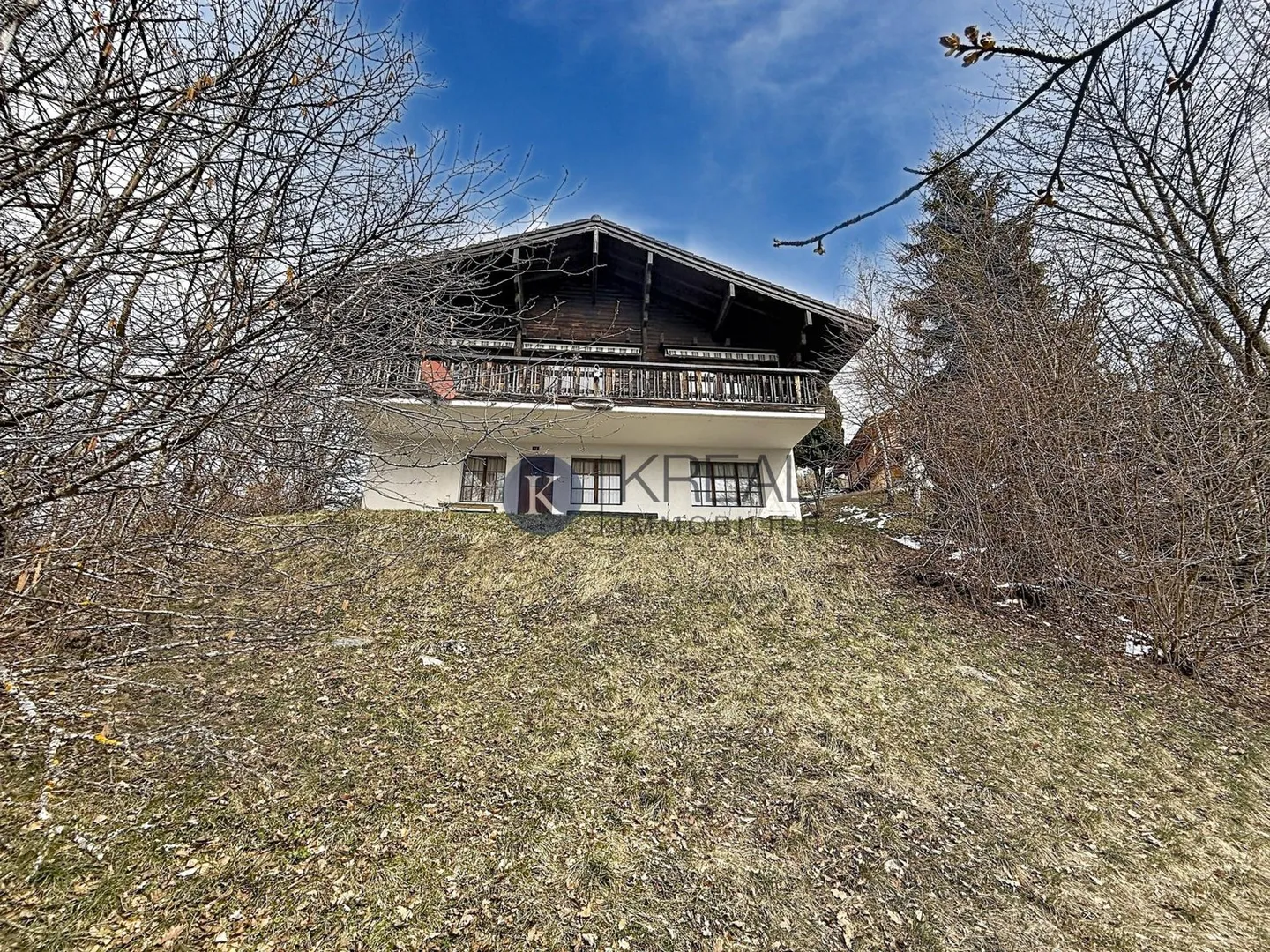Chalet 5,5 pièces avec vue panoramique - Potentiel de rénovation - Photo 12 sur 12