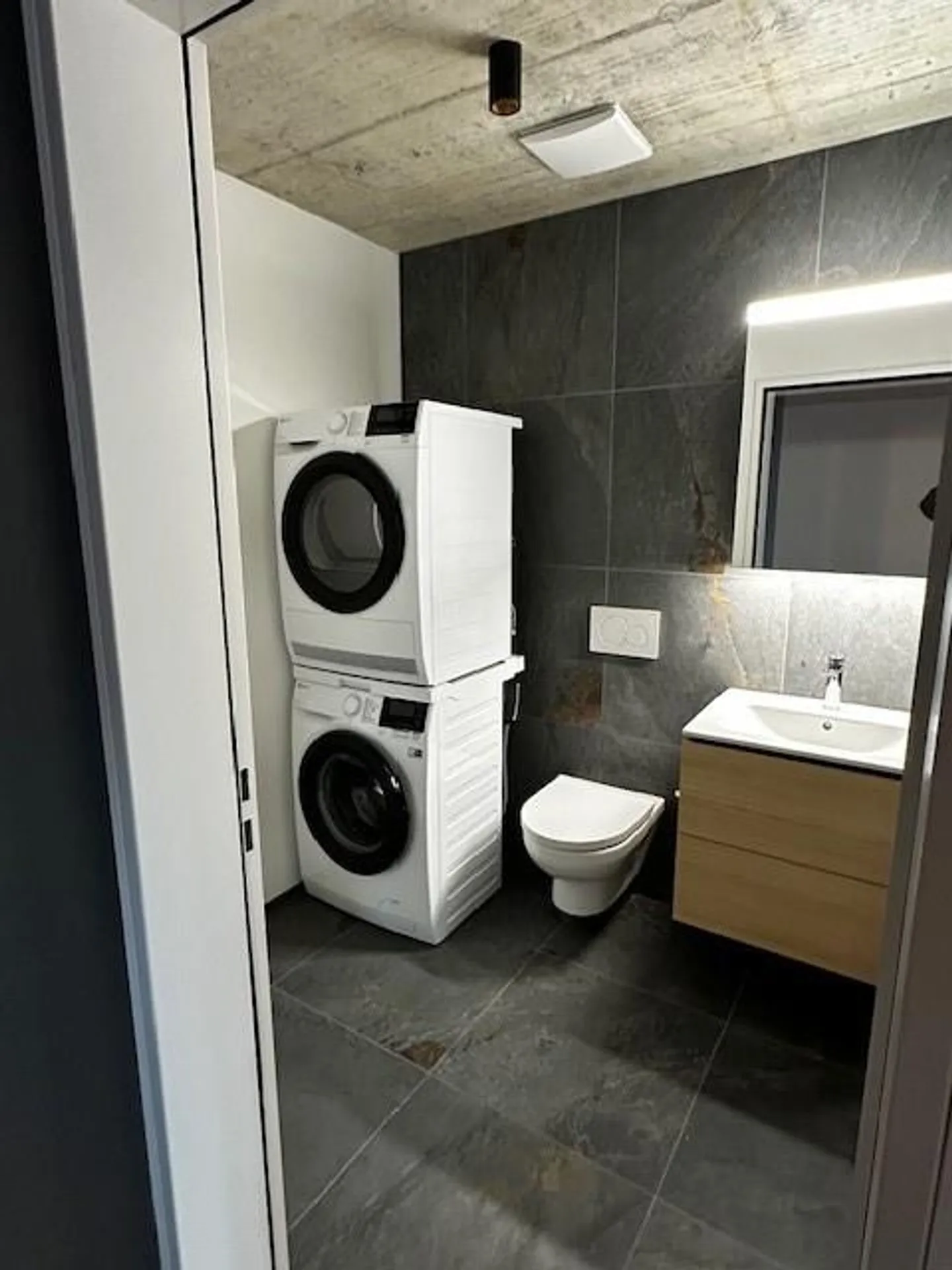 C0.3 - WEIDLIFE - VIVERE AL PULSO DELLA CITTÀ - Foto 5 di 5