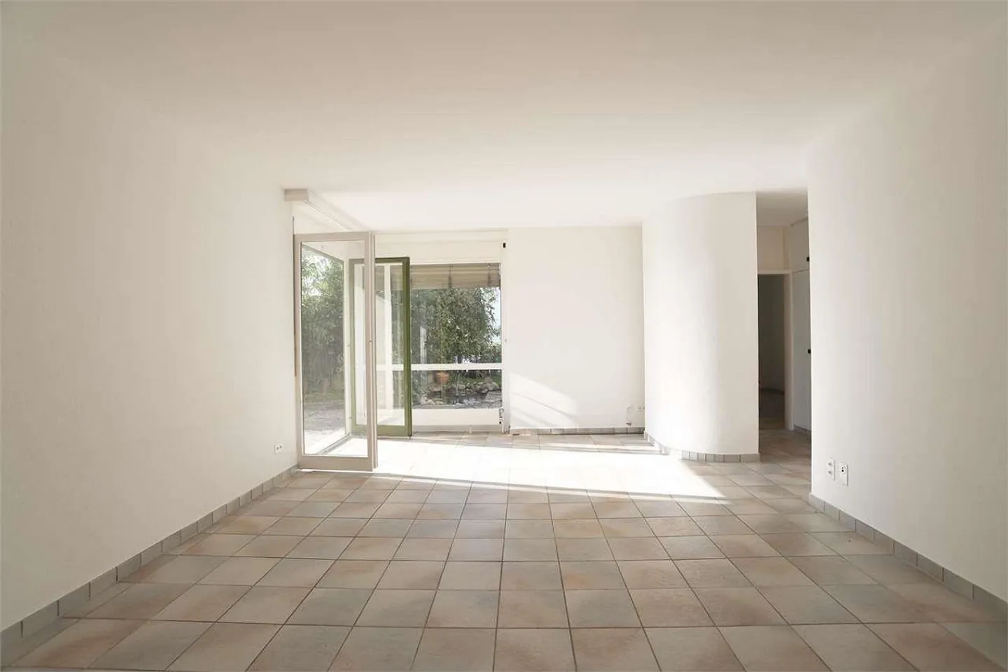 4,5 Zimmer mit Garten und Seeblick - SEKUNDÄRES HAUS - Foto 2 von 13