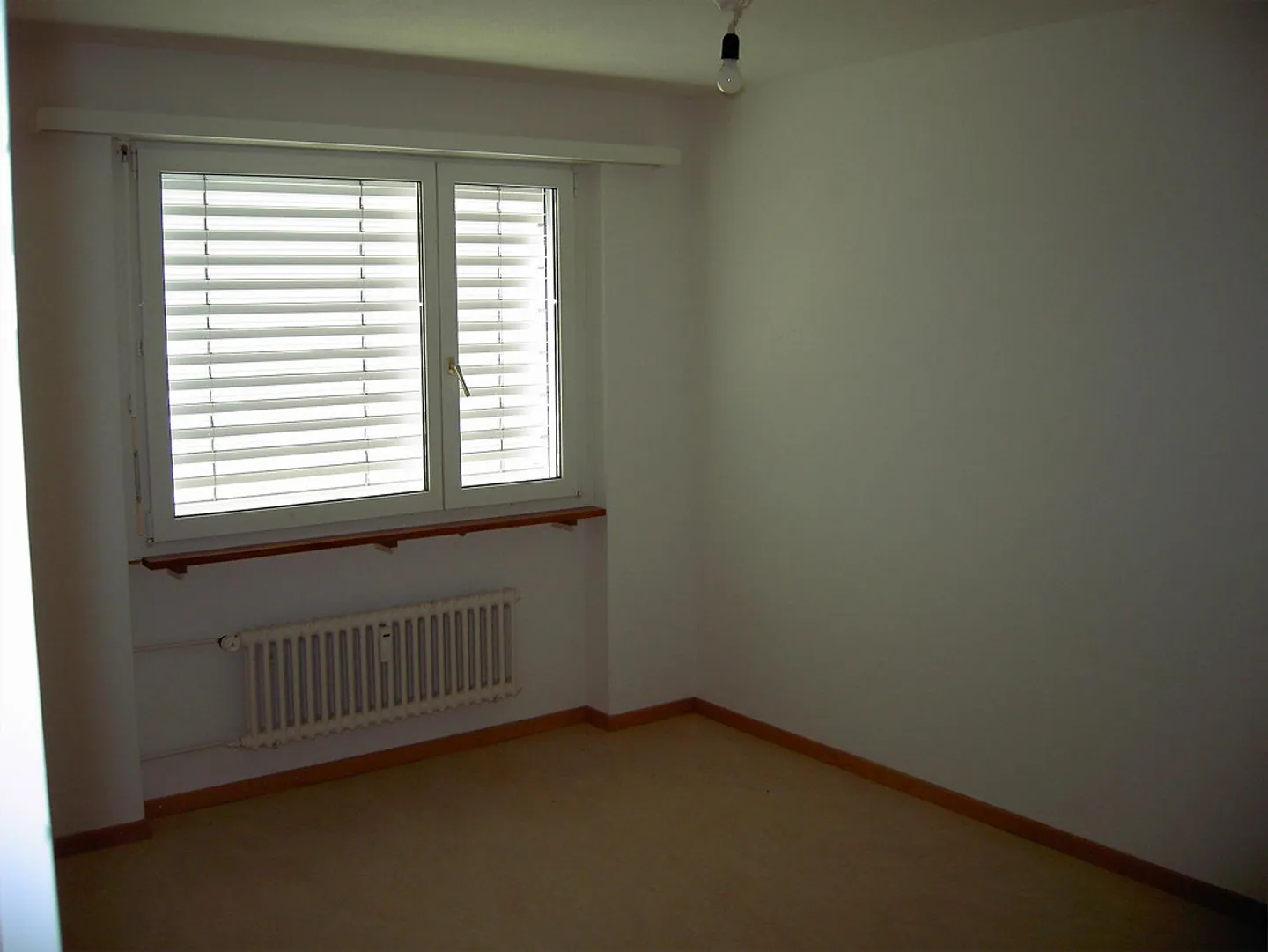 Helle 3-Zimmer-Wohnung mit Balkon - Foto 7 von 8