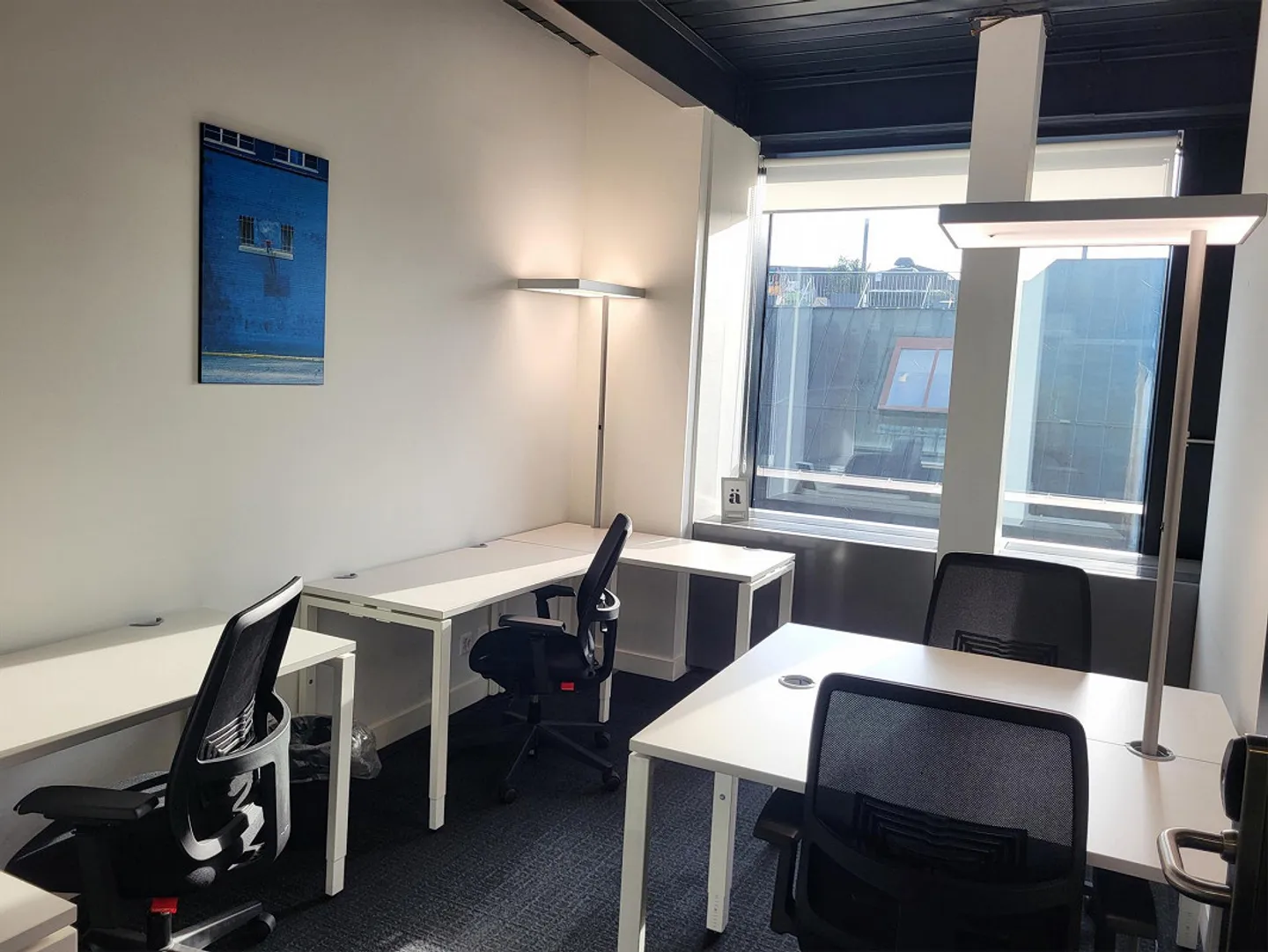 Private office for three people in Regus City Centre - Photo 3 of 8
