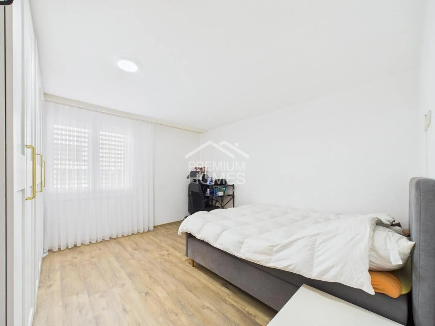 Buy today - move in tomorrow! - Photo 8 of 12