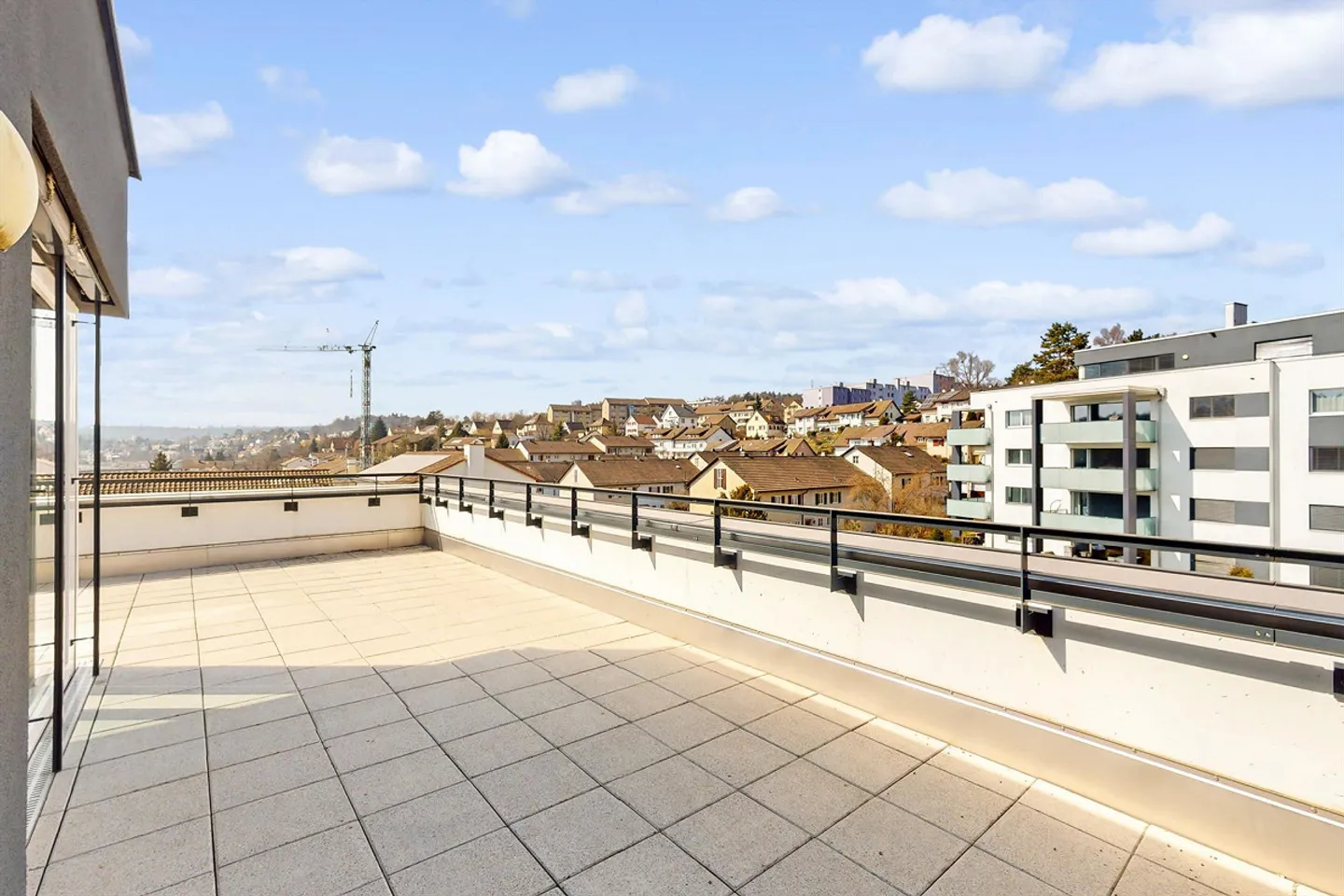 Appartamento moderno con terrazza - Foto 12 di 12