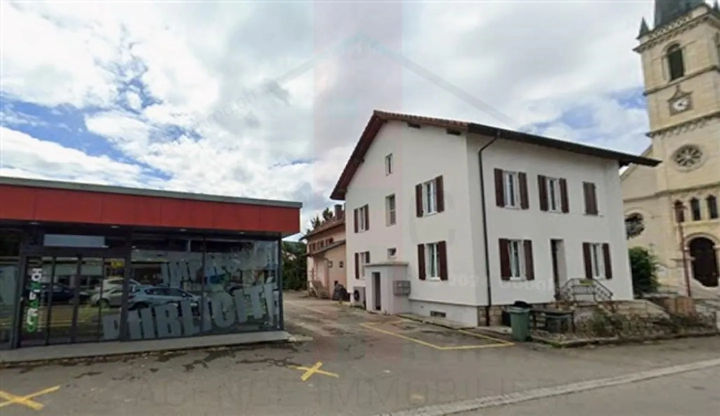 Renovated building 4 km from Porrentruy. - Photo 1 of 13