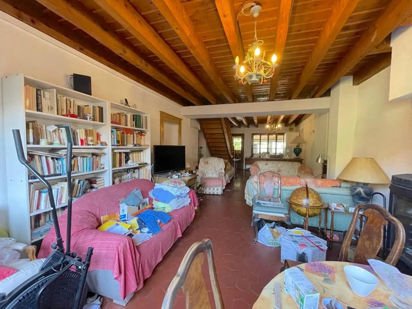 Charmantes Dorfhaus mit zwei unabhängigen Wohnungen - Foto 2 von 8