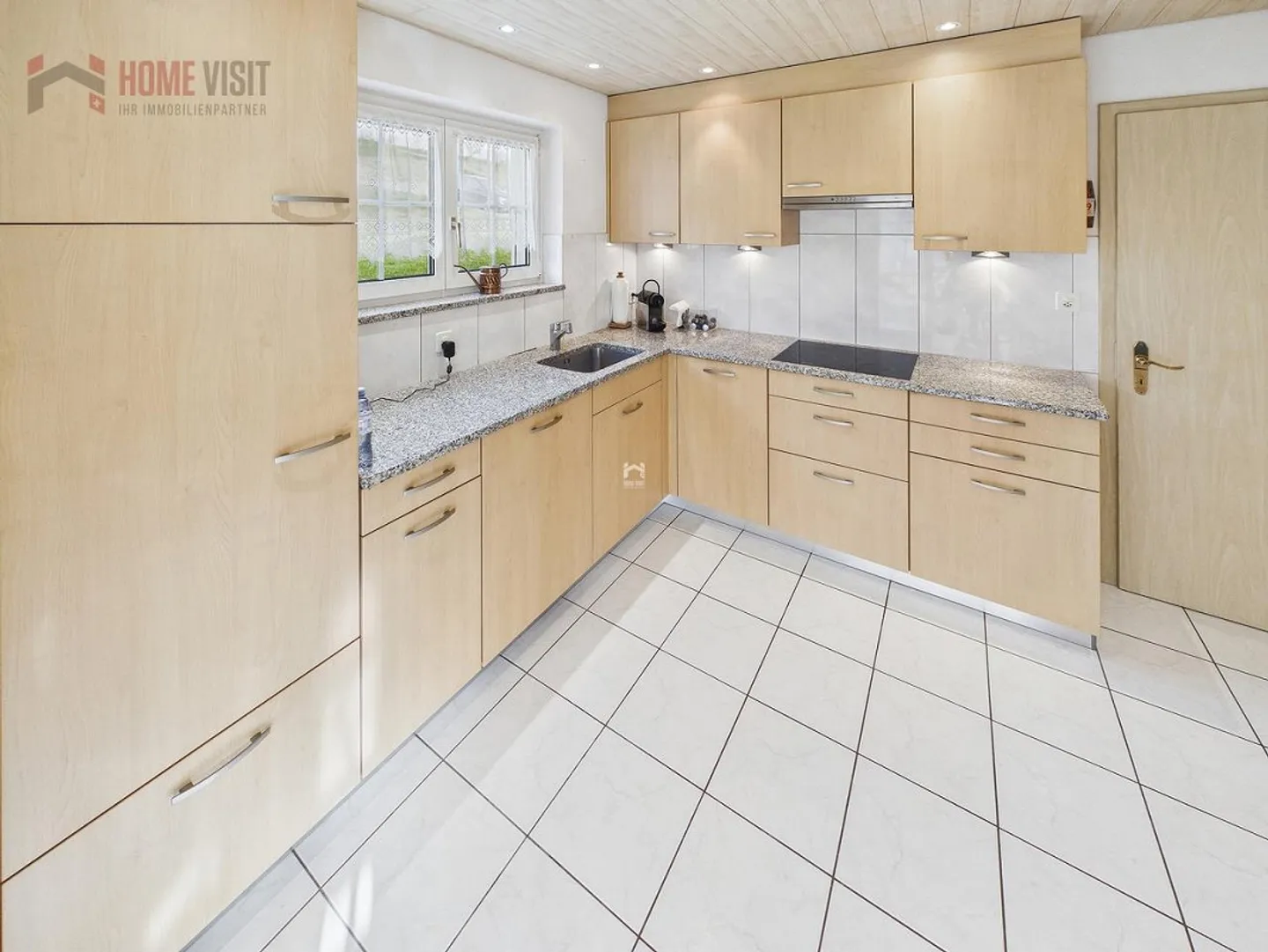 Charmantes Einfamilienhaus mit Wintergarten - Foto 3 von 21