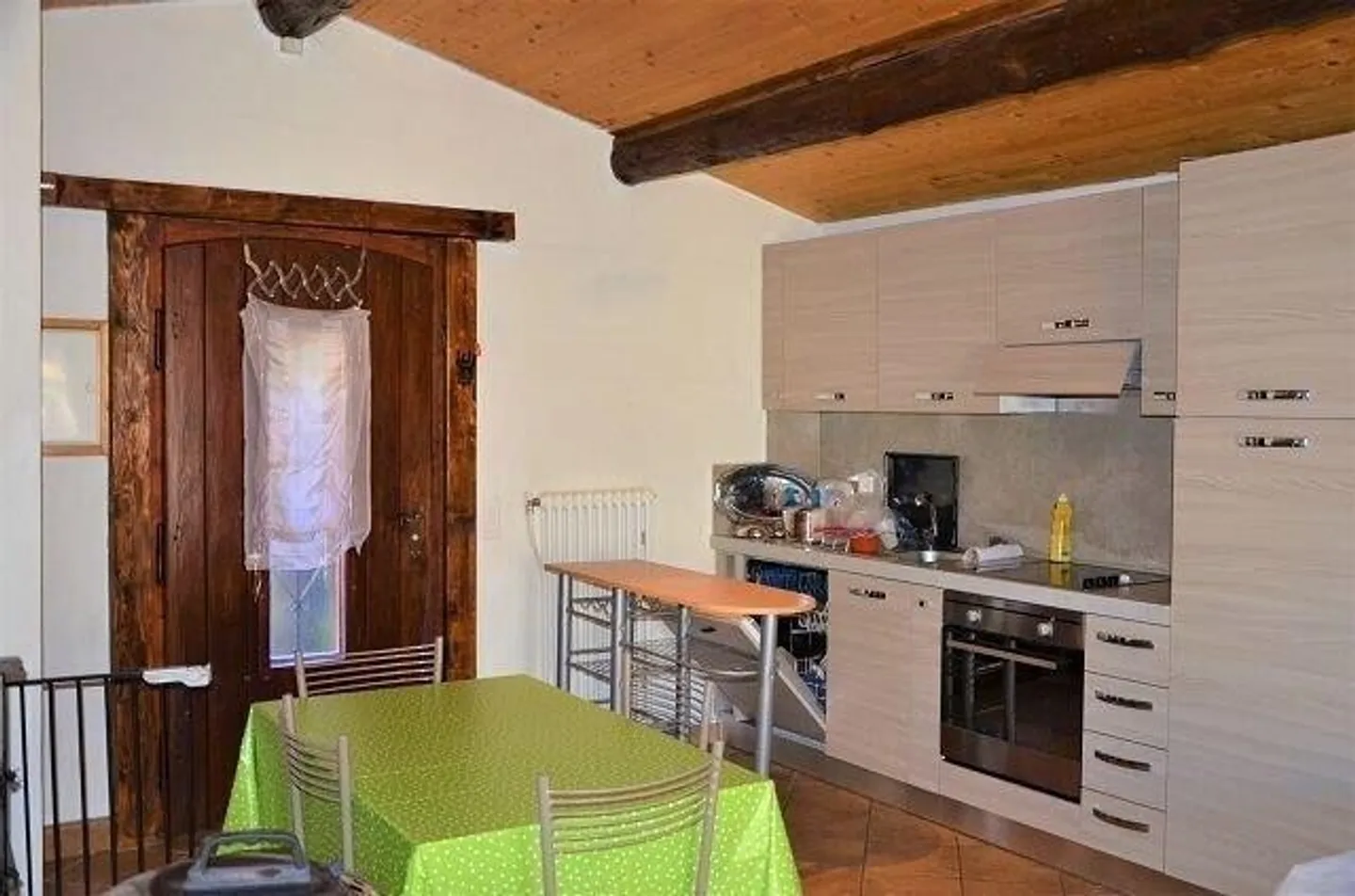 Beau rustique de 2 1/2 pièces dans le noyau avec jardin et pergola - Photo 5 sur 13