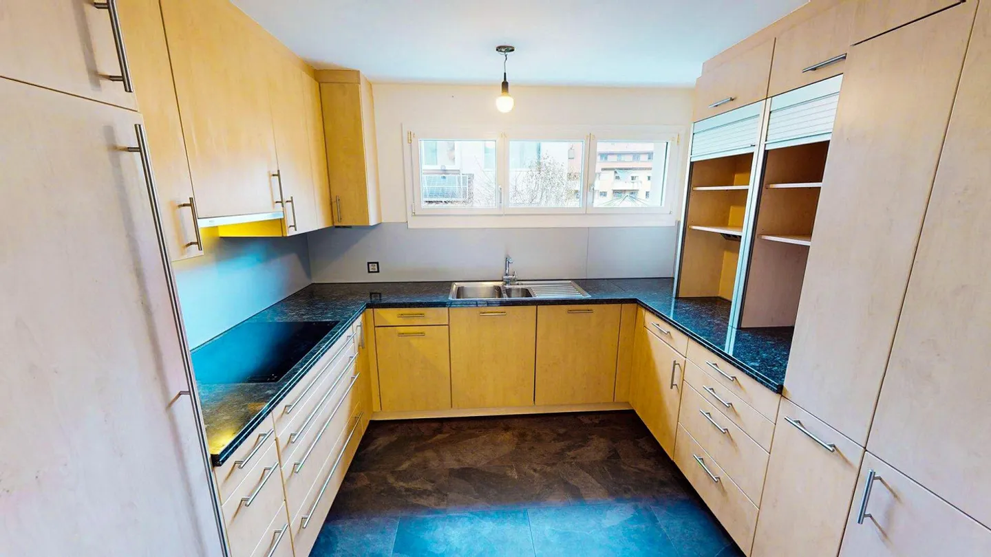 Spacious 5.5 Room Single-Family House with Hobby Room - Photo 8 of 29