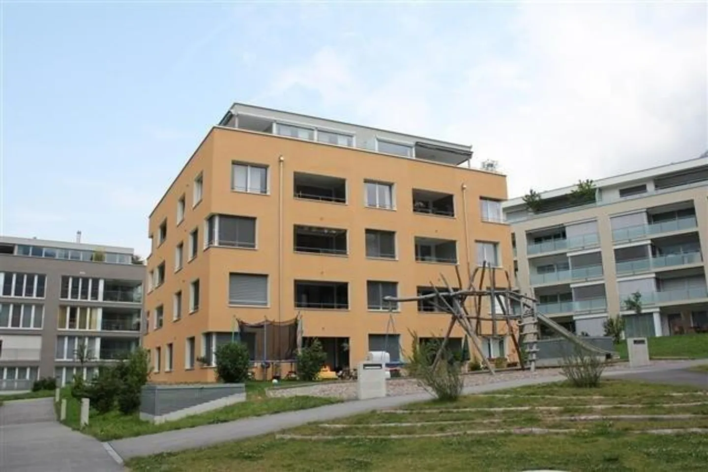 Moderno appartamento di 2,5 stanze in posizione centrale a Chur - Foto 1 di 7