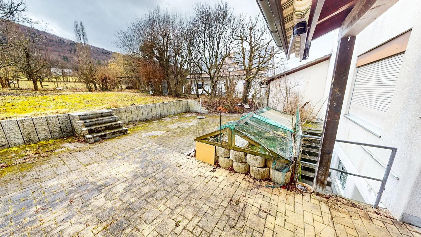 Spacious 5.5 Room Single-Family House with Hobby Room - Photo 7 of 29