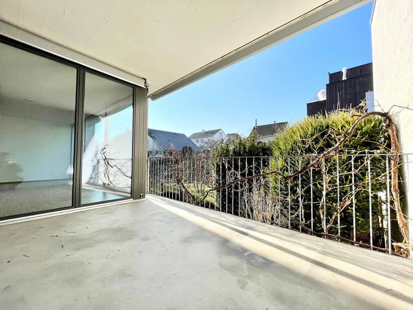 Grand appartement central de 3,5 pièces de 94 m2 au standard de propriété - Photo 11 sur 13