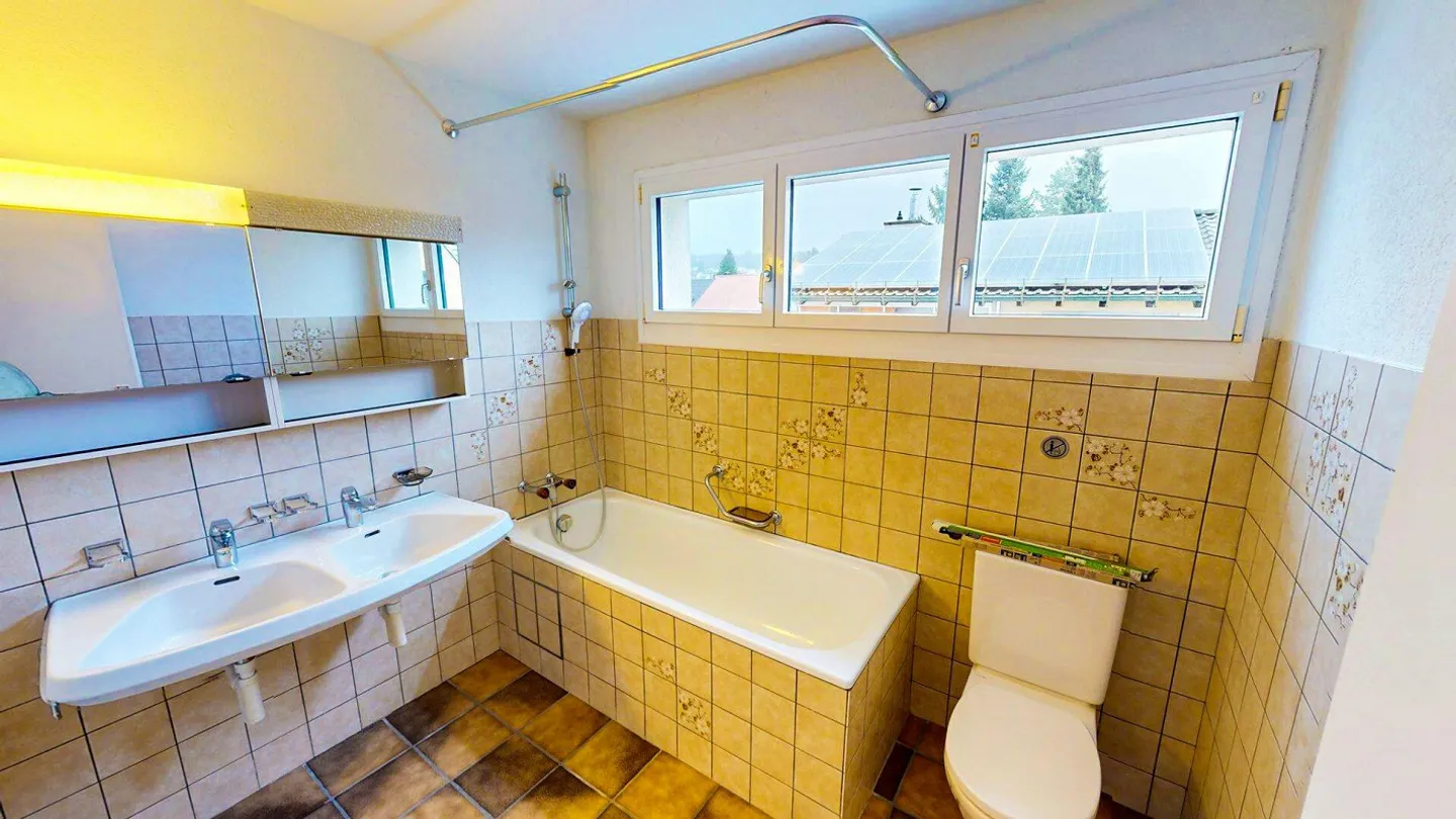 Spacious 5.5 Room Single-Family House with Hobby Room - Photo 16 of 29