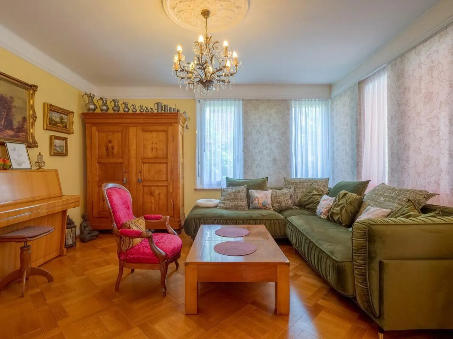 Casa unifamiliare indipendente 8 Z' con piscina e garage privato - Foto 4 di 12