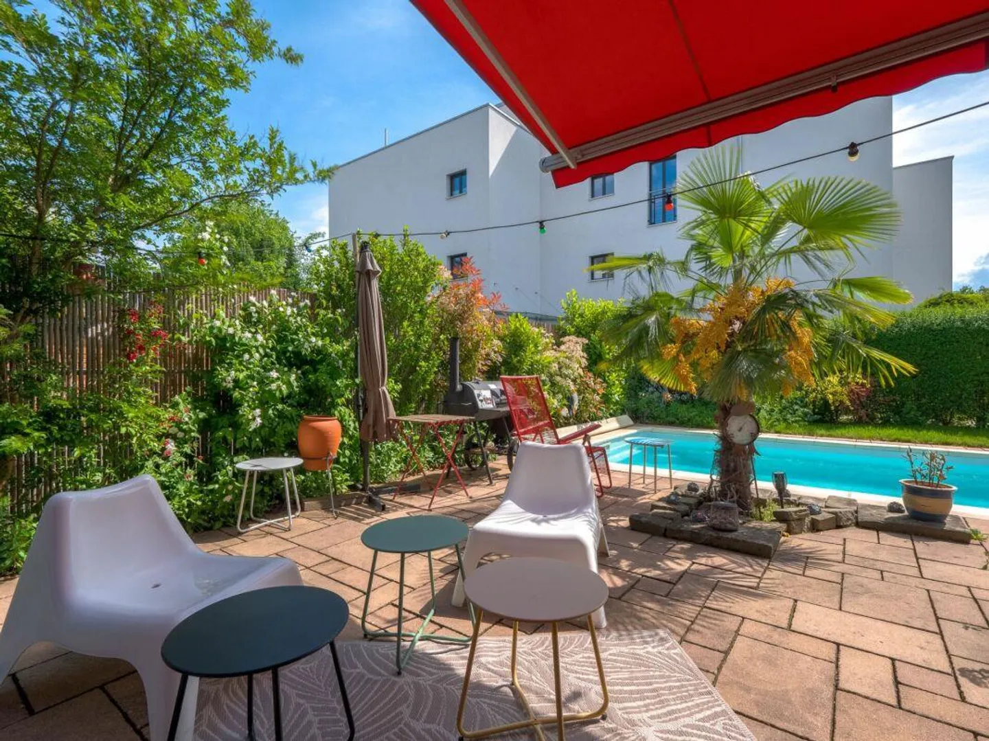 Casa unifamiliare indipendente 8 Z' con piscina e garage privato - Foto 6 di 12