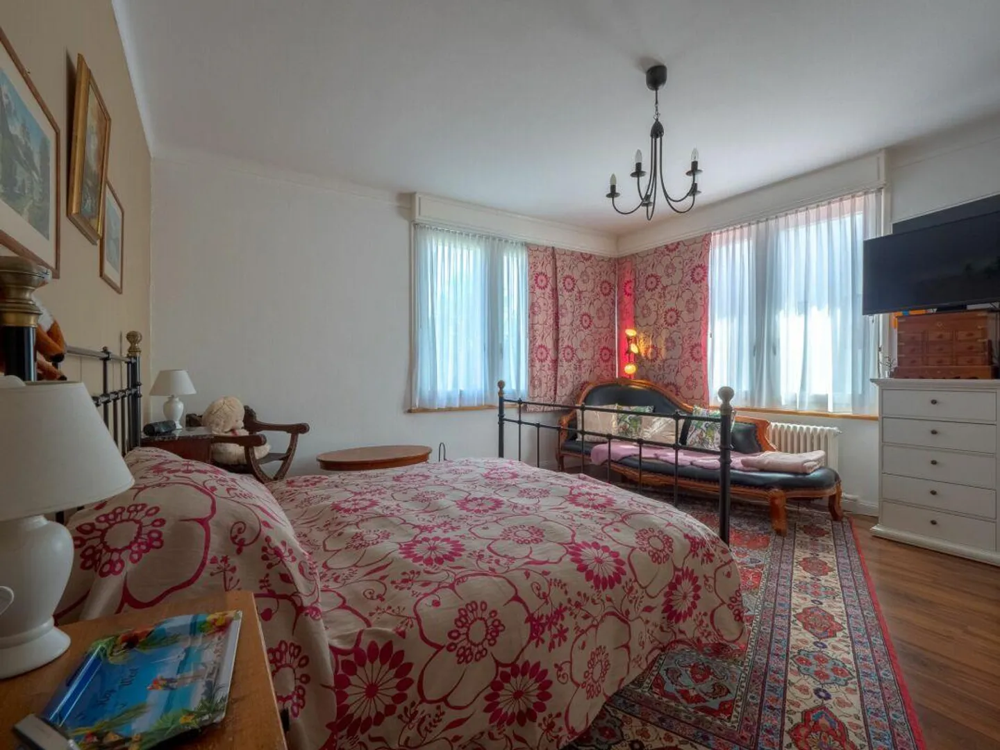 Casa unifamiliare indipendente 8 Z' con piscina e garage privato - Foto 8 di 12