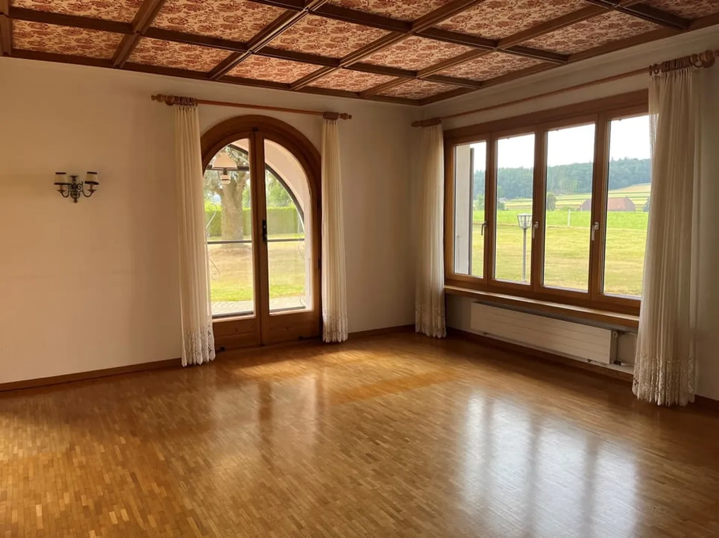 Einfamilienhaus mit viel Umschwung zu vermieten - Photo 4 sur 8