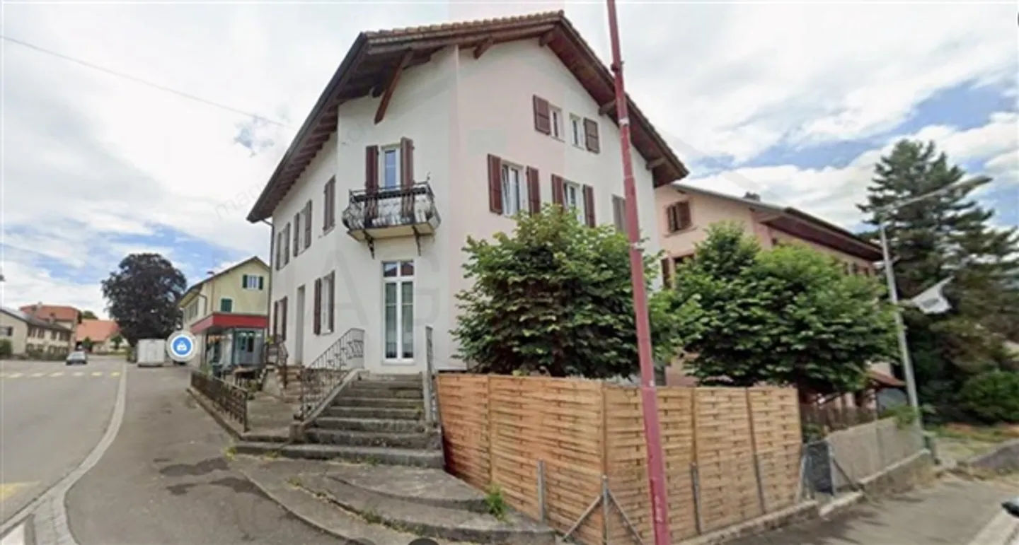 Renovated building 4 km from Porrentruy. - Photo 12 of 13